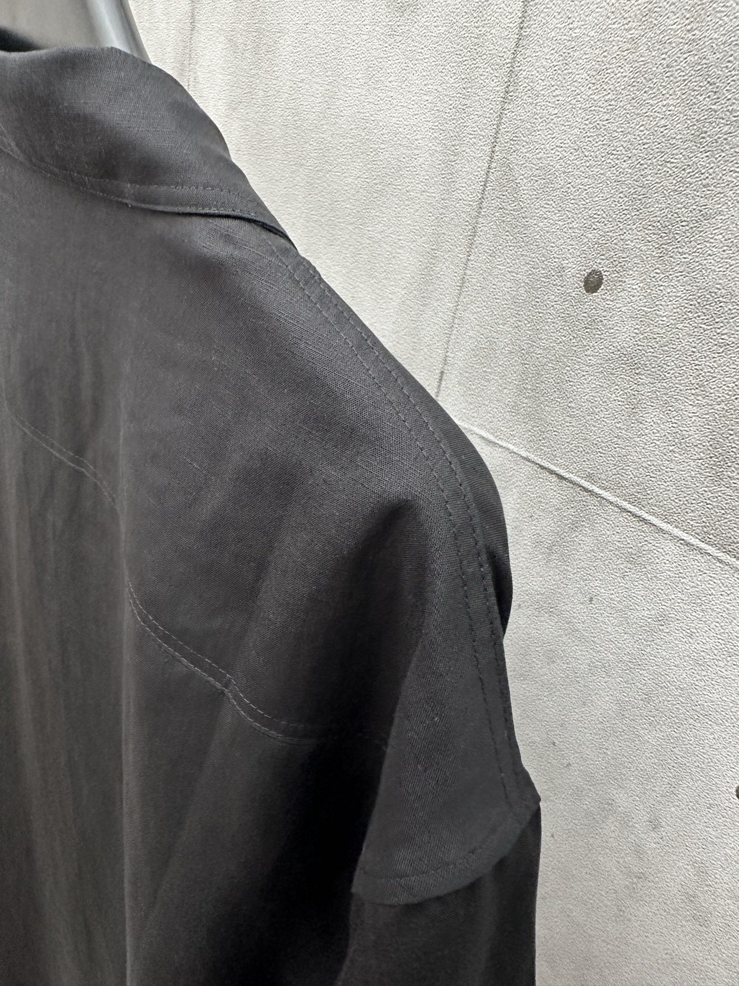 Loewe short sleeve shirt in rayon and linen（H616Y05X73-1100）