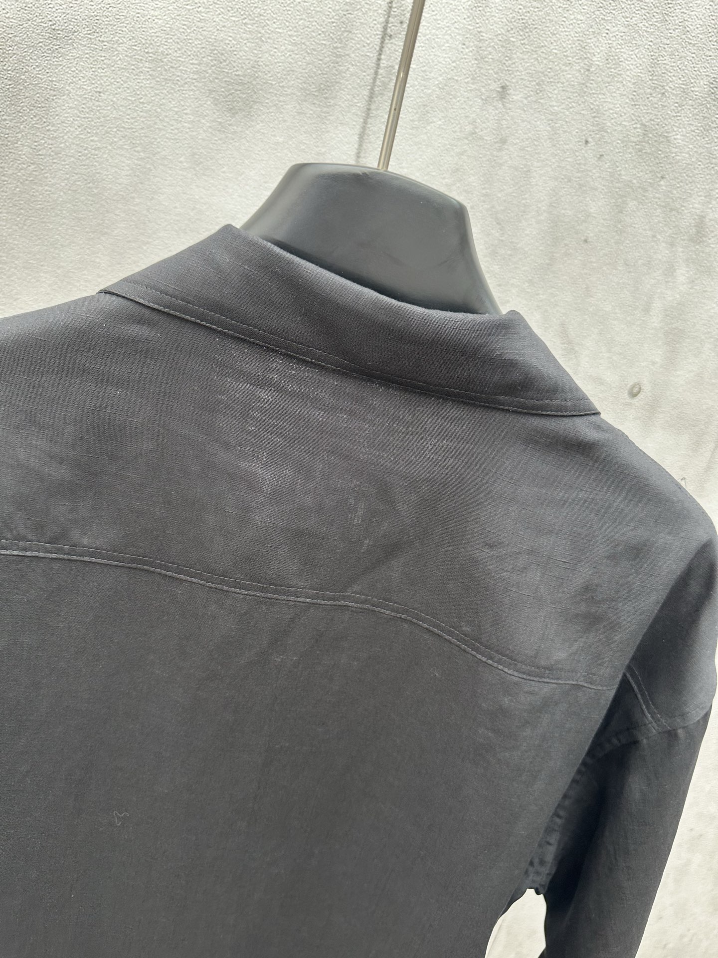 Loewe short sleeve shirt in rayon and linen（H616Y05X73-1100）