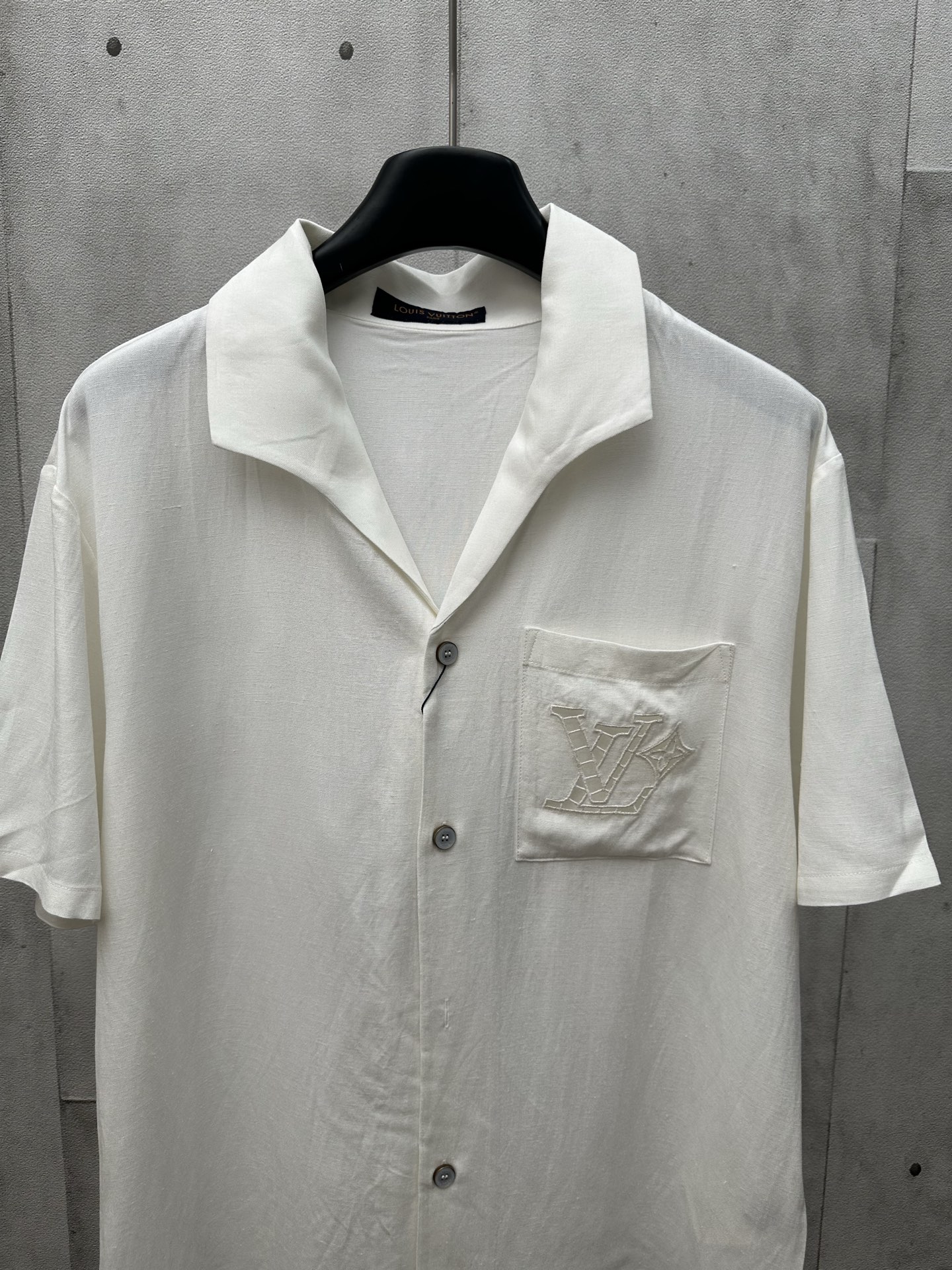 Louis Vuitton Embroidered summer shirt（1AHVUQ）