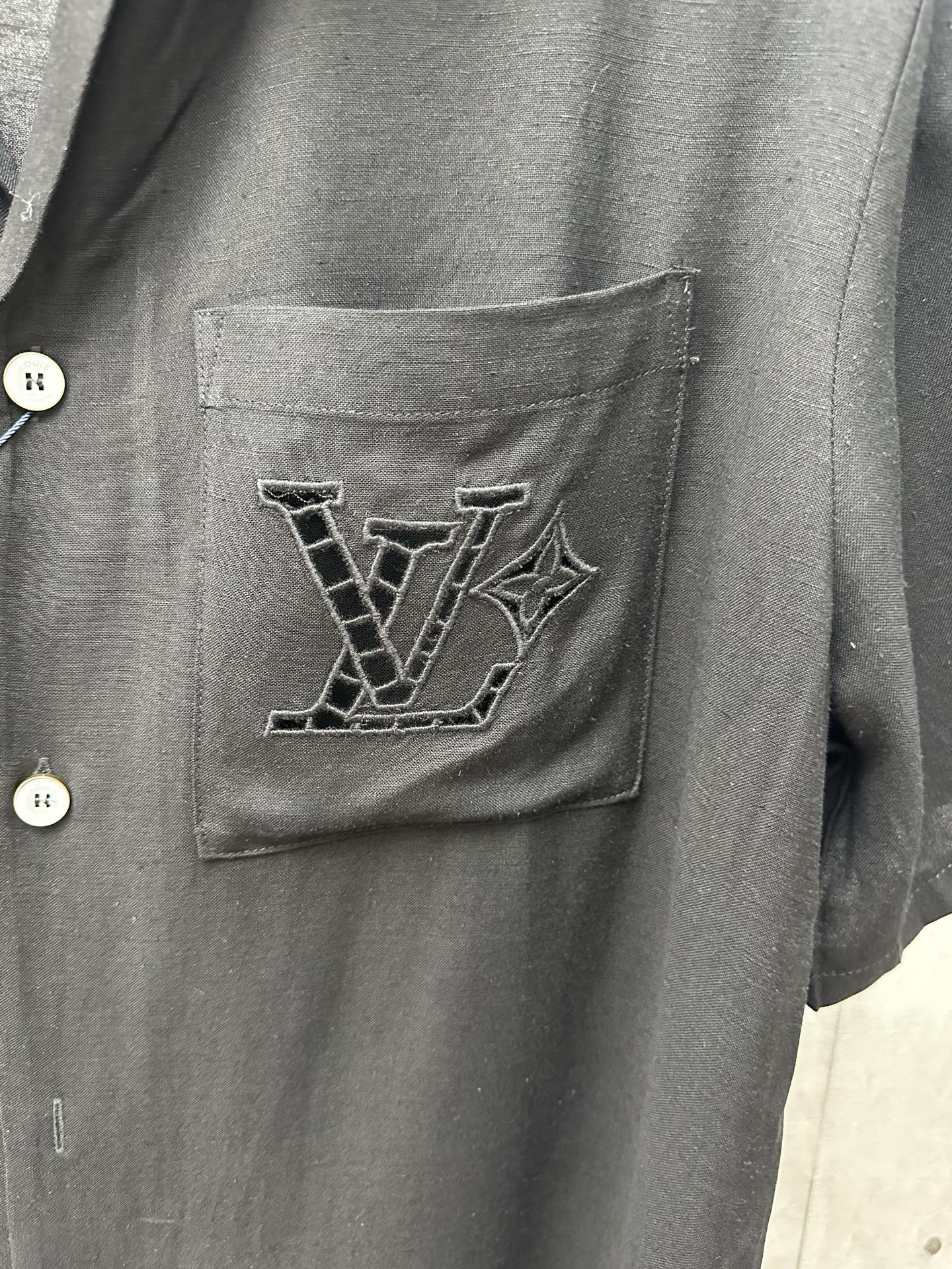 Louis Vuitton Embroidered summer shirt（1AHVUQ）