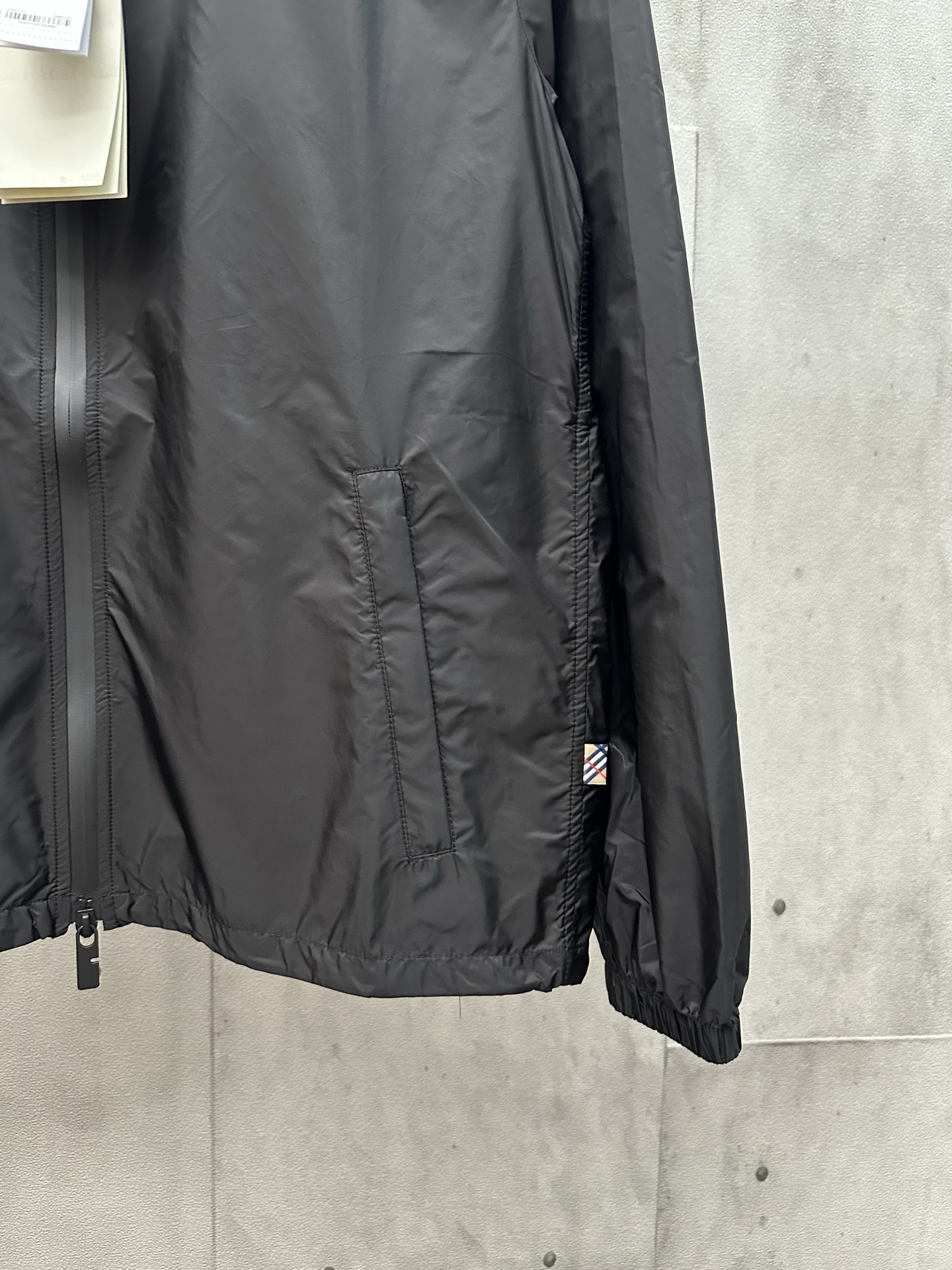 Burberry Knight Stamp Jacket（811163611）