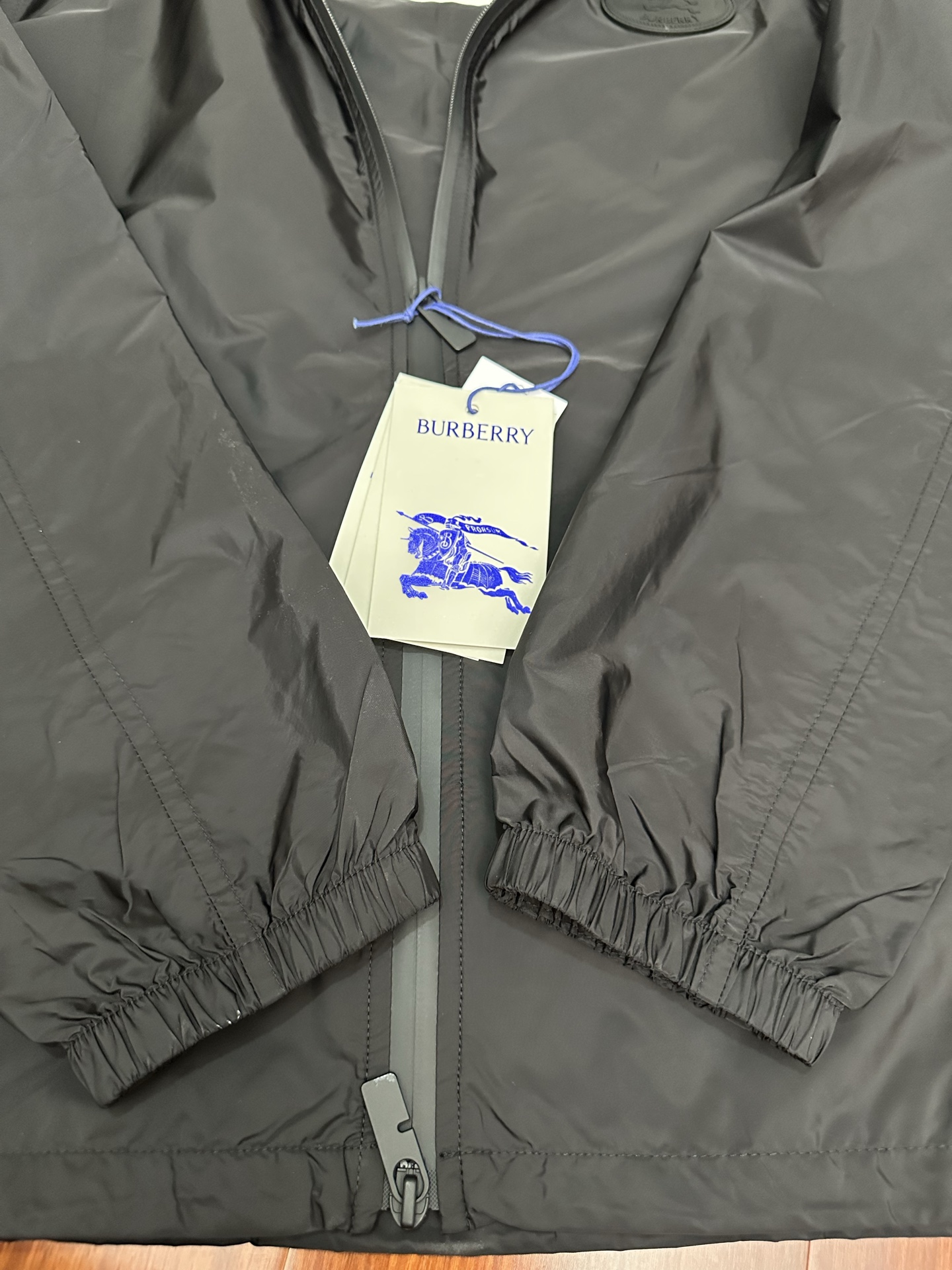 Burberry Knight Stamp Jacket（811163611）