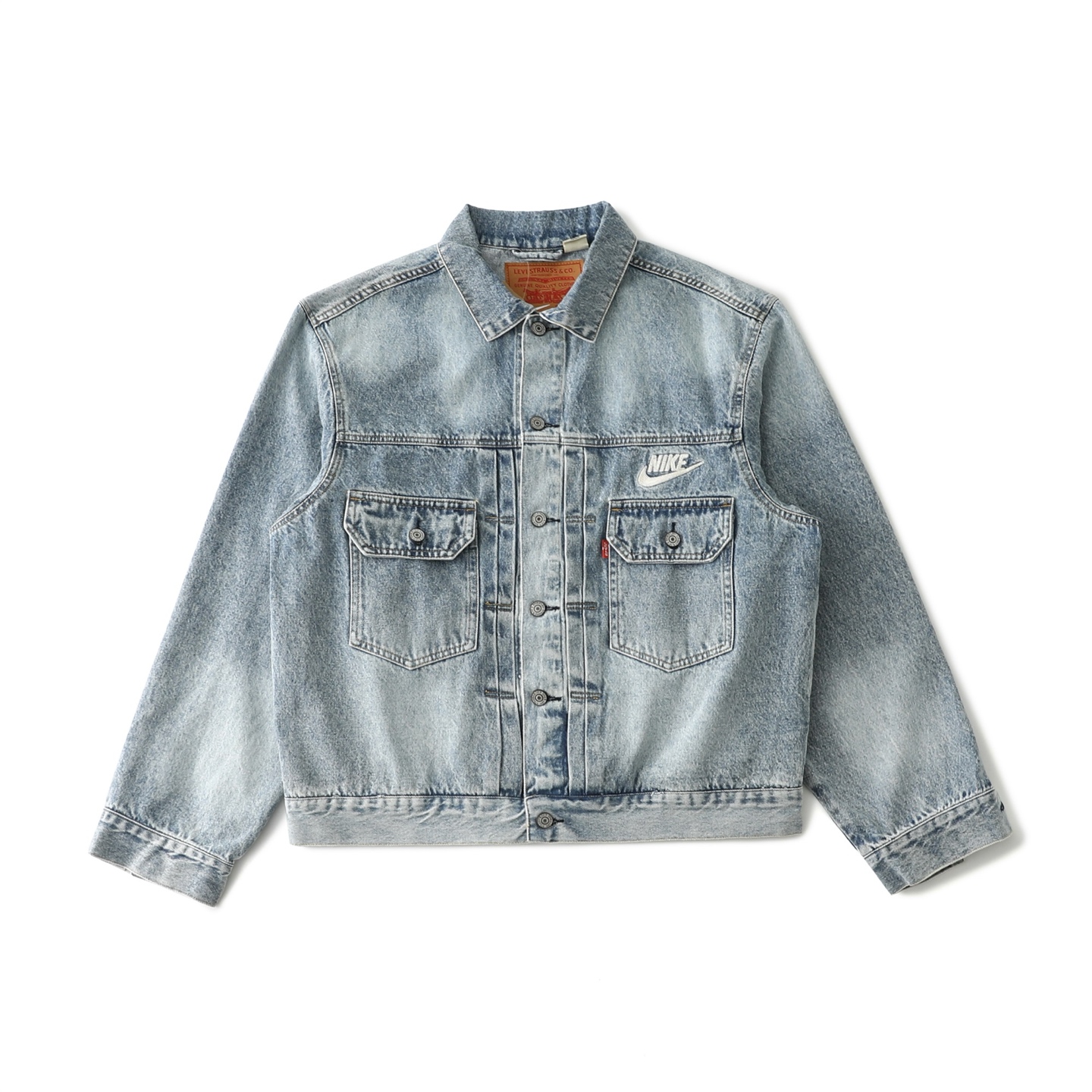 LEVI'S x Nike Denim Trucker Jacket "Light Indigo" 002TM-0000（ 002TM-0000）