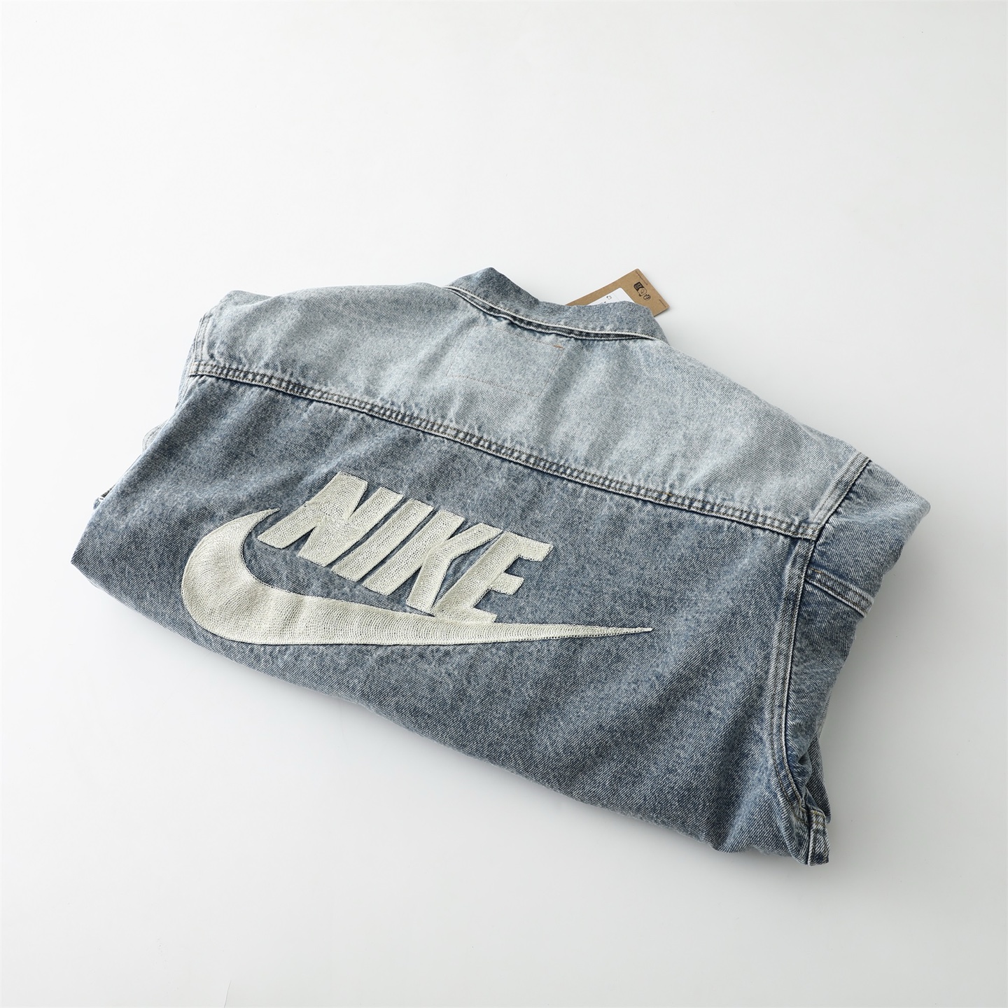 LEVI'S x Nike Denim Trucker Jacket "Light Indigo" 002TM-0000（ 002TM-0000）