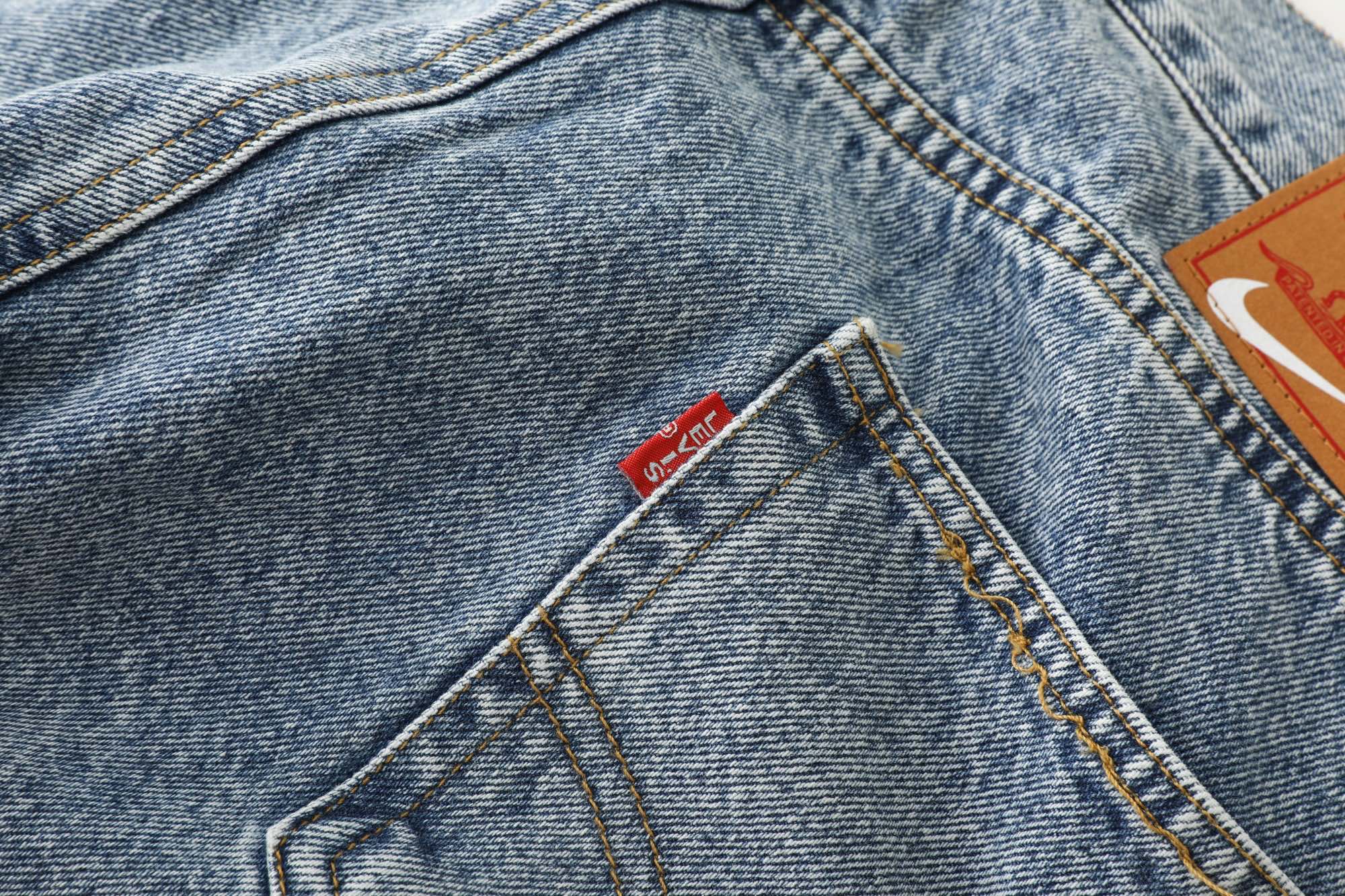 LEVI'S x Nike Baggy Jean "Light Indigo"（002TN-0000）