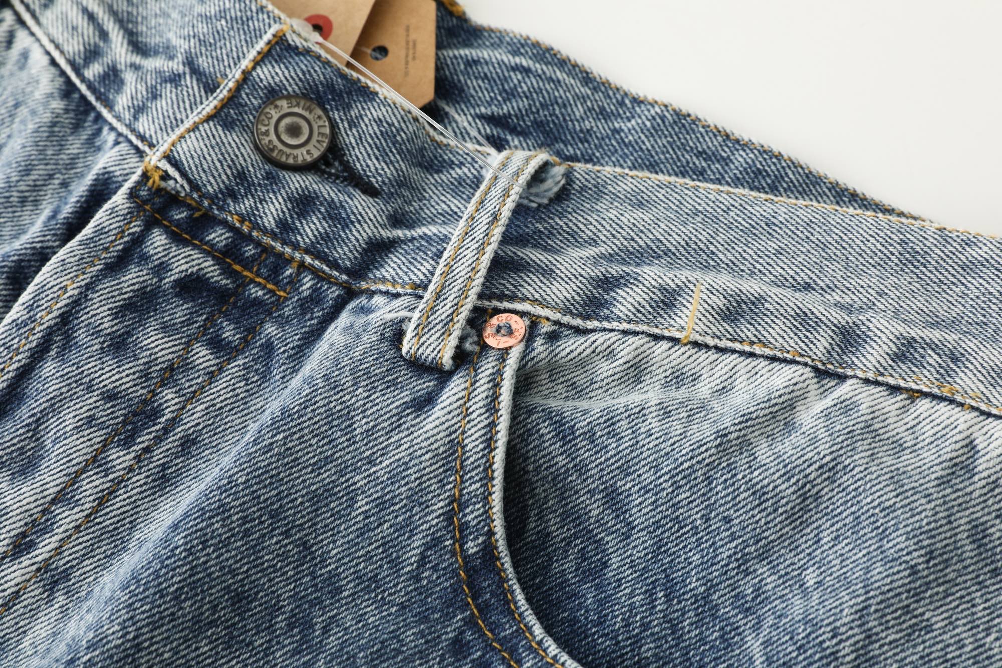 LEVI'S x Nike Baggy Jean "Light Indigo"（002TN-0000）