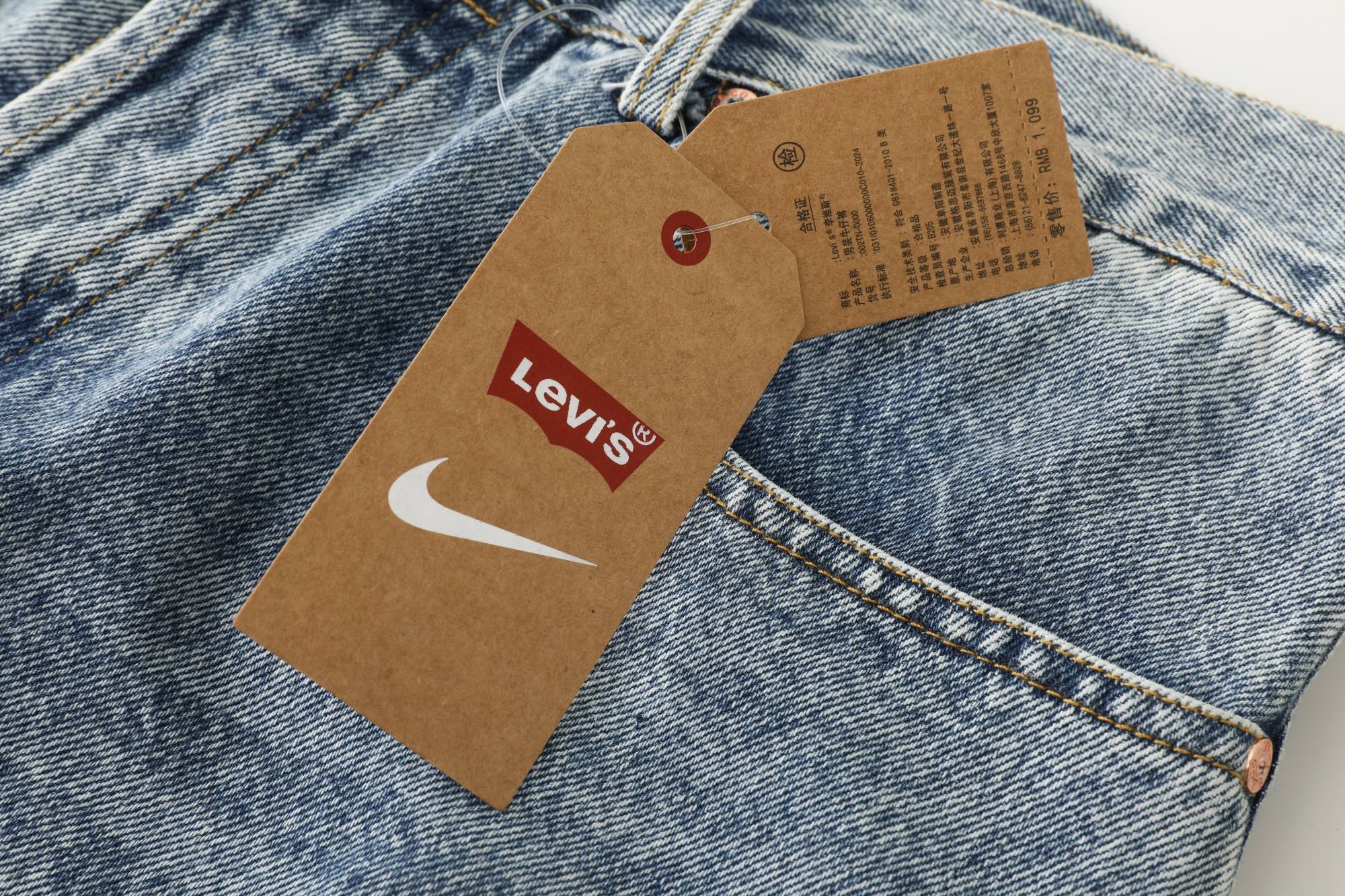 LEVI'S x Nike Baggy Jean "Light Indigo"（002TN-0000）