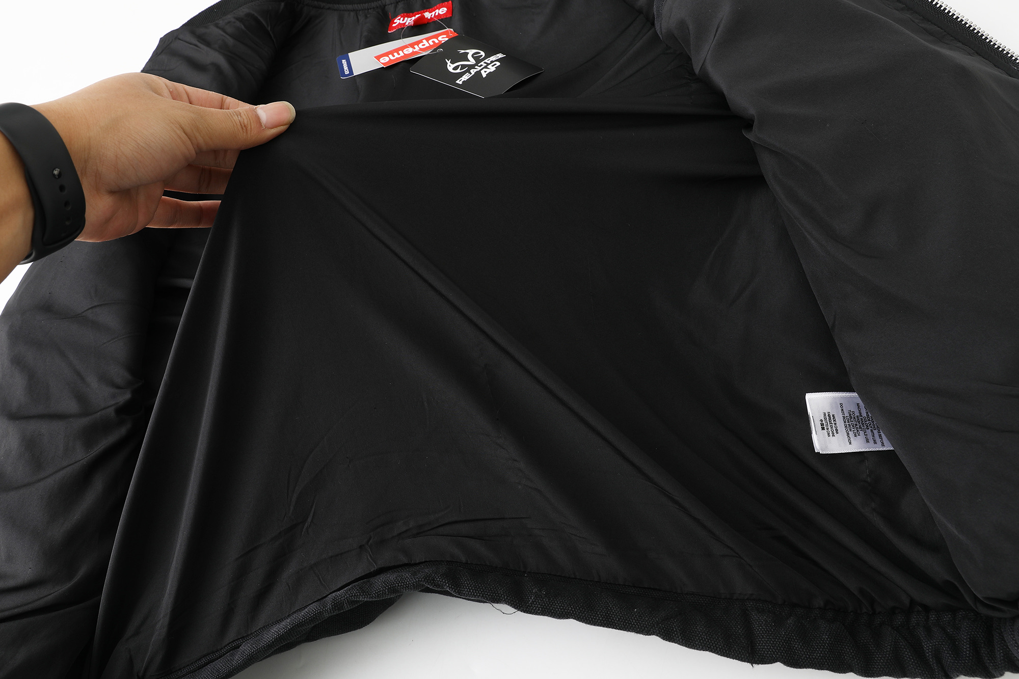 SupremeZip-Off Sleeve Quilted Bomber Jacket（SUP-FW25-068）