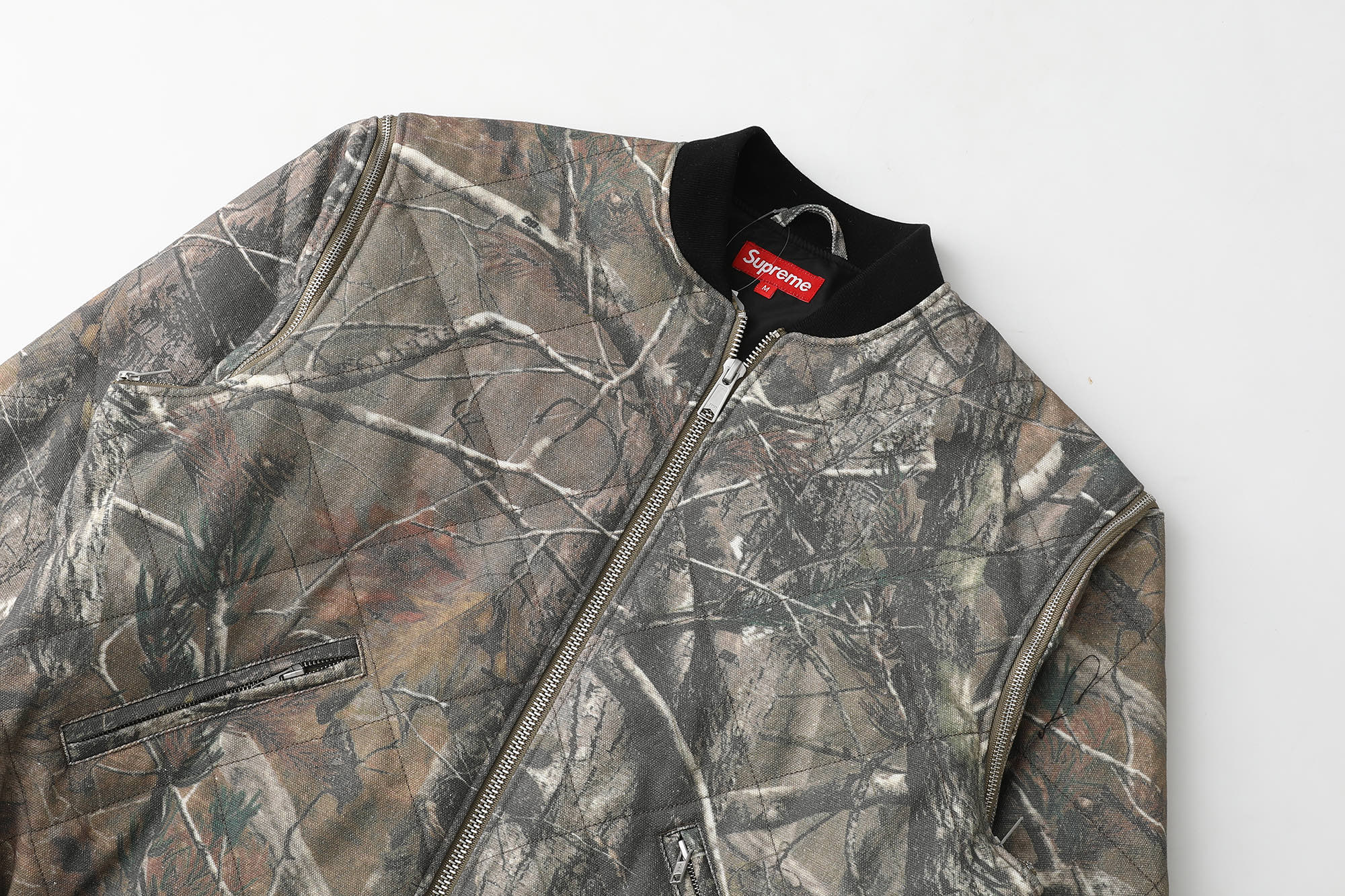 SupremeZip-Off Sleeve Quilted Bomber Jacket（SUP-FW25-068）