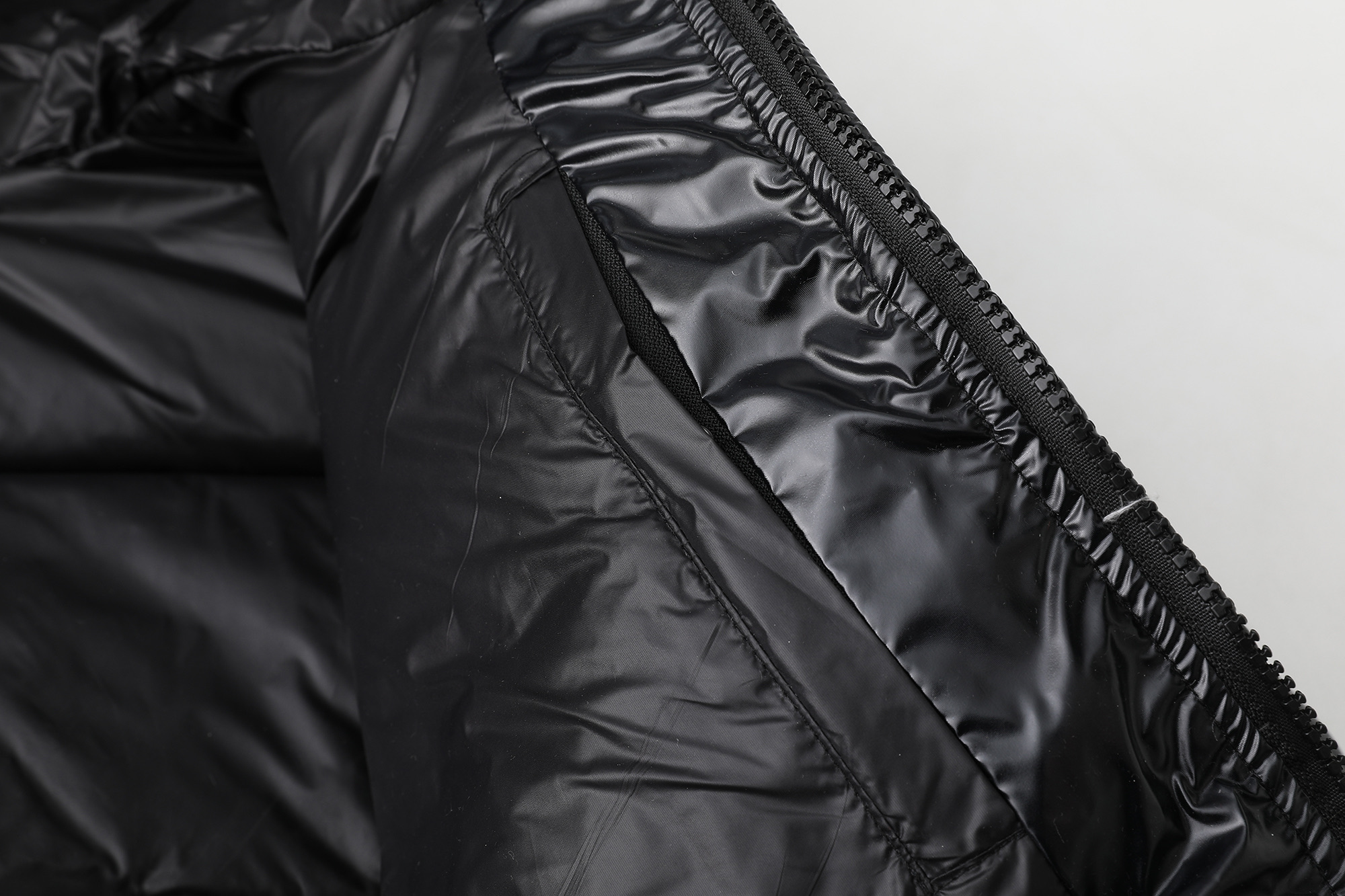 Supreme x Fox Racing Shiny Down Puffer Jacket（SUP-FW25-235）