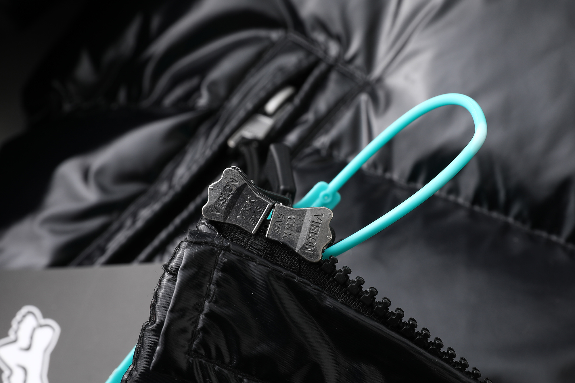 Supreme x Fox Racing Shiny Down Puffer Jacket（SUP-FW25-235）