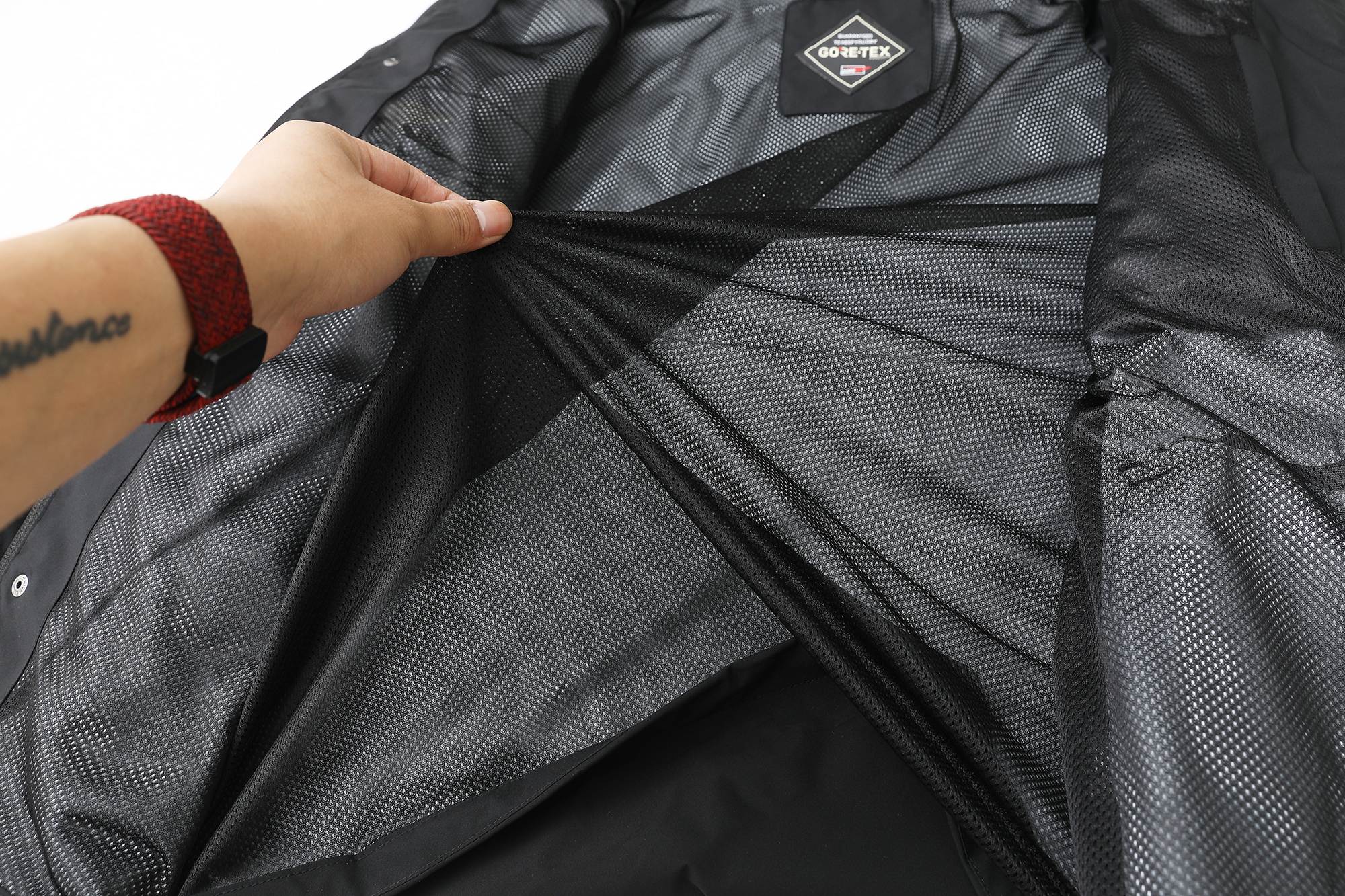 Supreme x Umbro GORE-TEX Hooded Jacket（SUP-SS25-057）