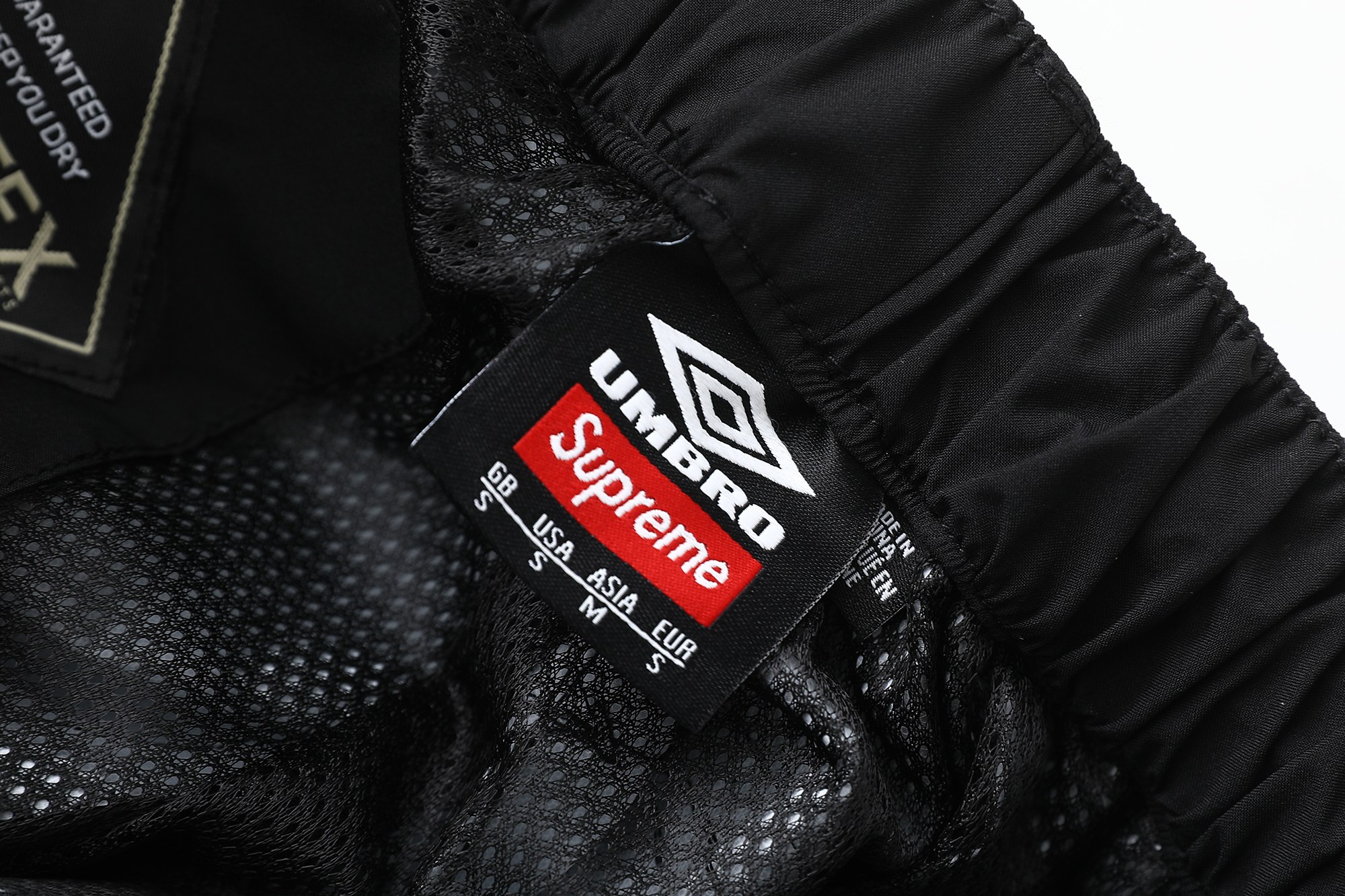 Supreme x Umbro GORE-TEX Track Pant（SUP-SS25-106）