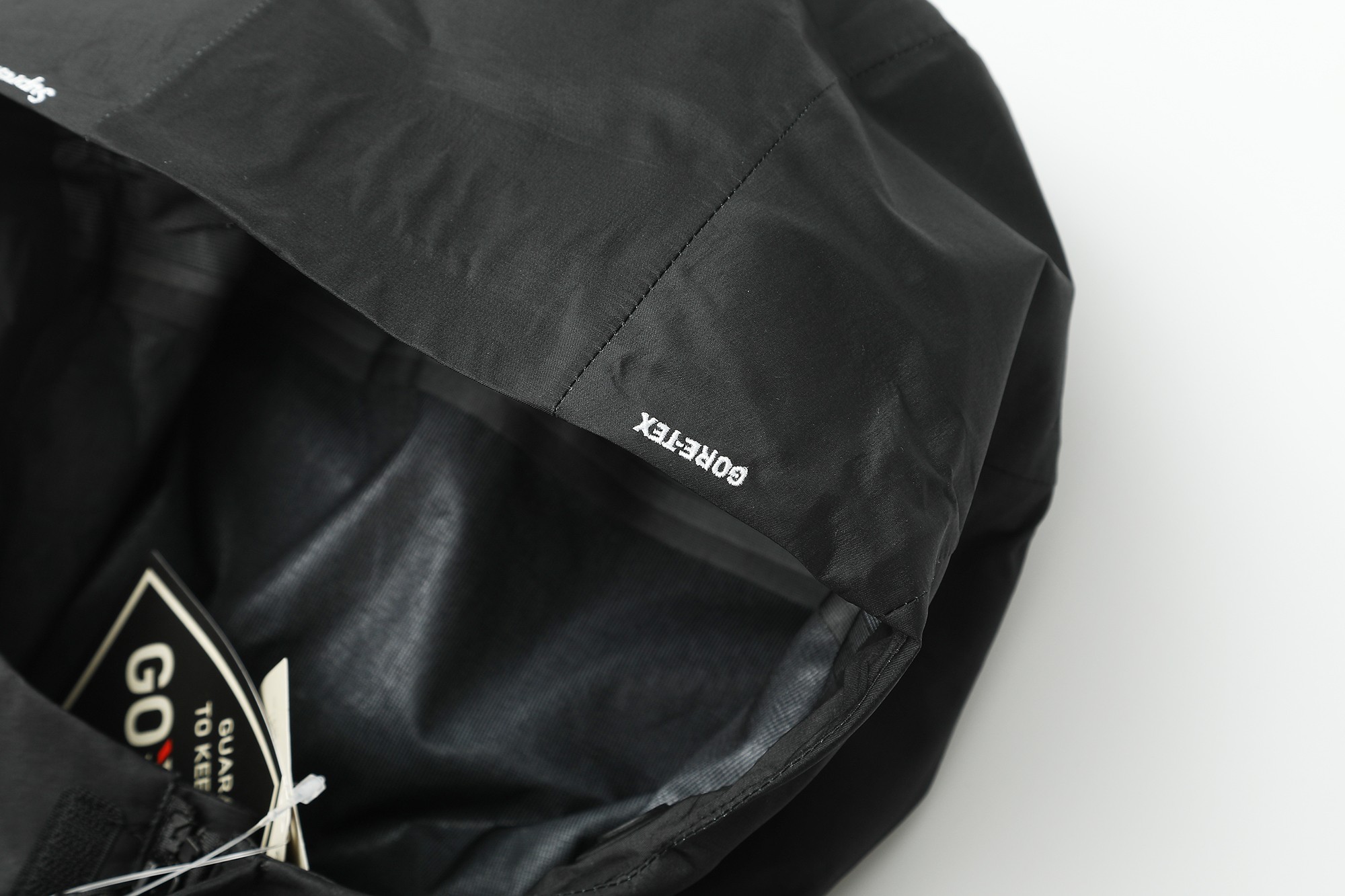 Supreme Gore-Tex Ghostface Shell Jacket （SUP-SS26-130）