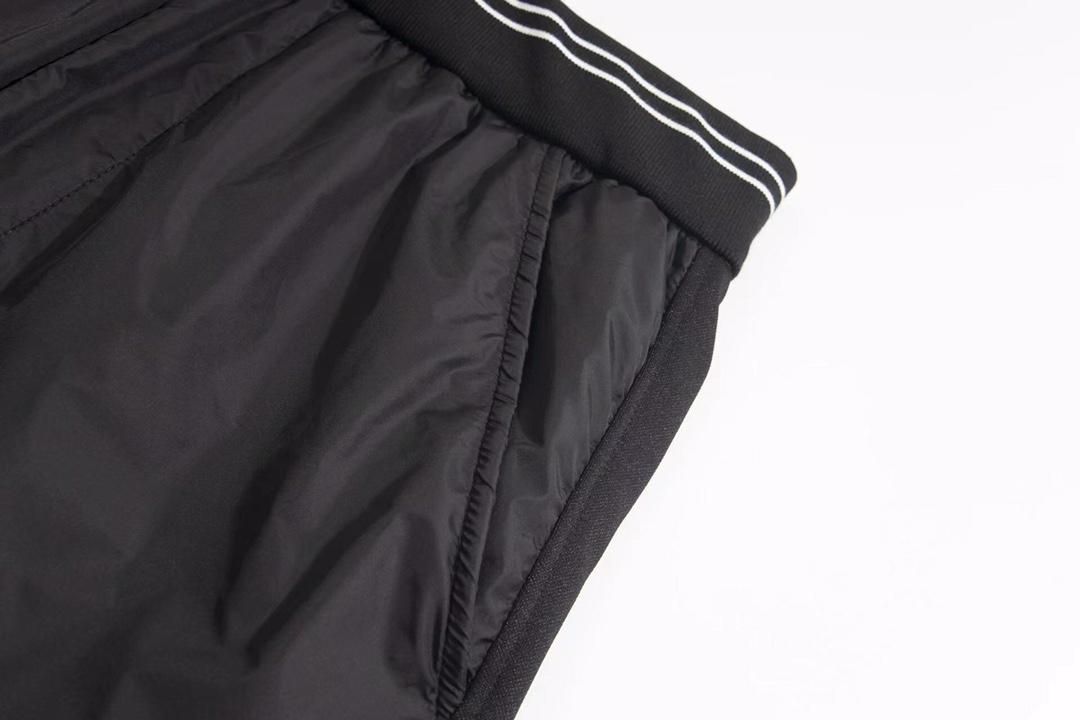 PRADA FW23 Casual Shorts（UJP234-1YR5-F0806-S-OOO）