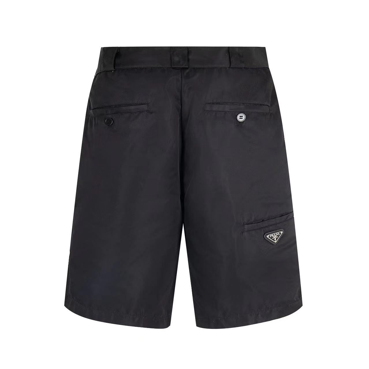 Prada Logo bermuda shorts（22H768-I18-F0002-S-192）