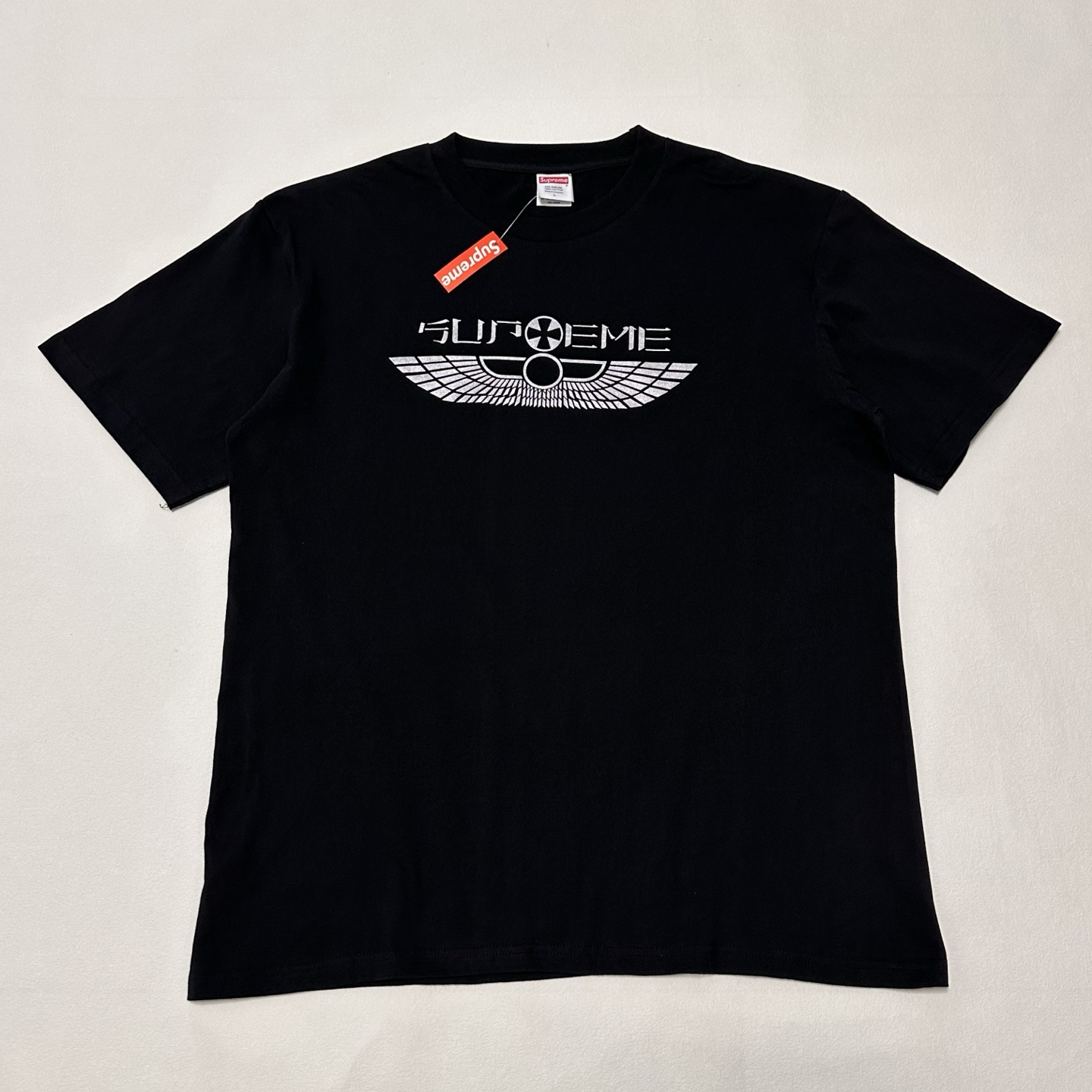 Supreme Wings Tee（SUP-SS25-244）