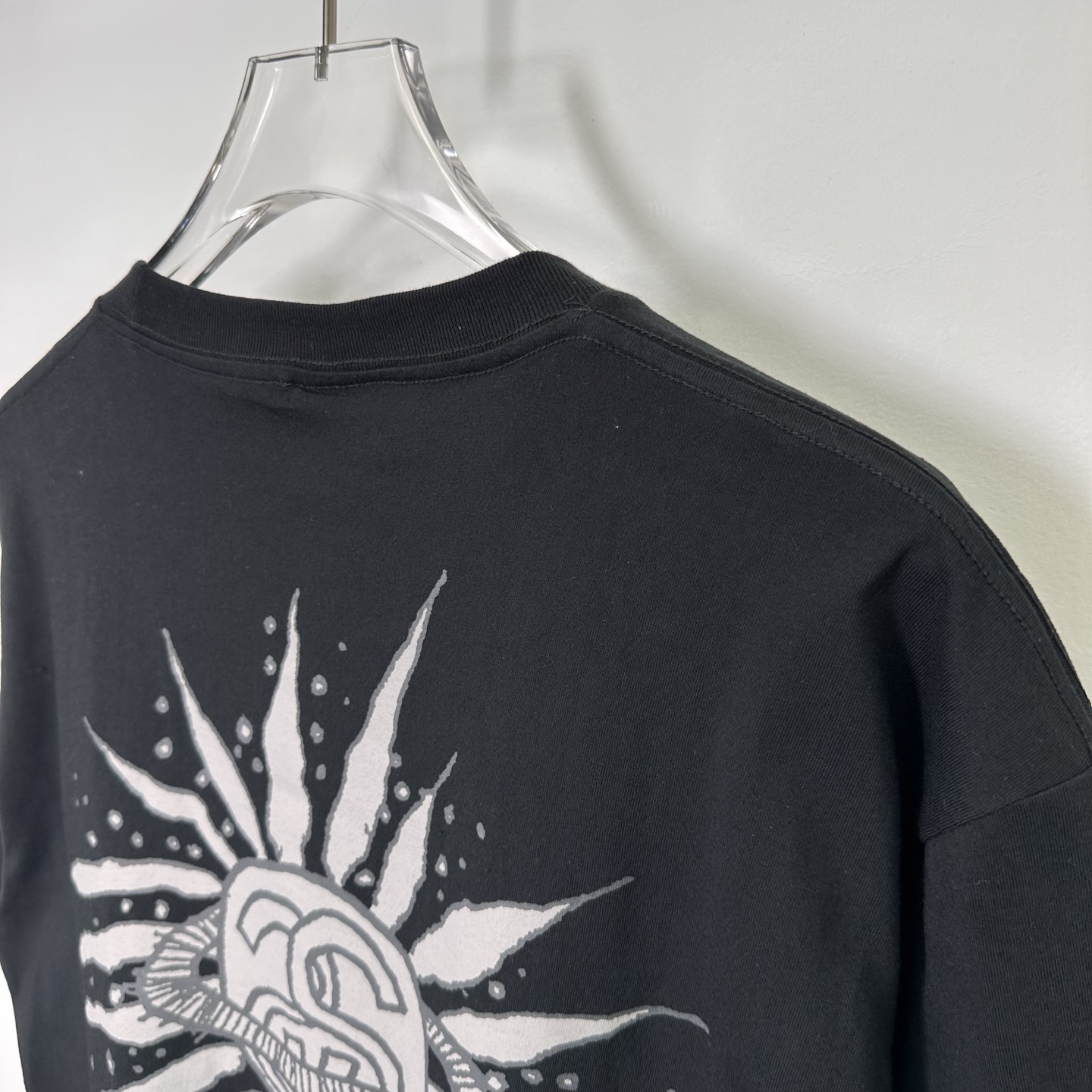 STUSSY  LOOK BEYOND TEE PIGMENT DYED（1905111）