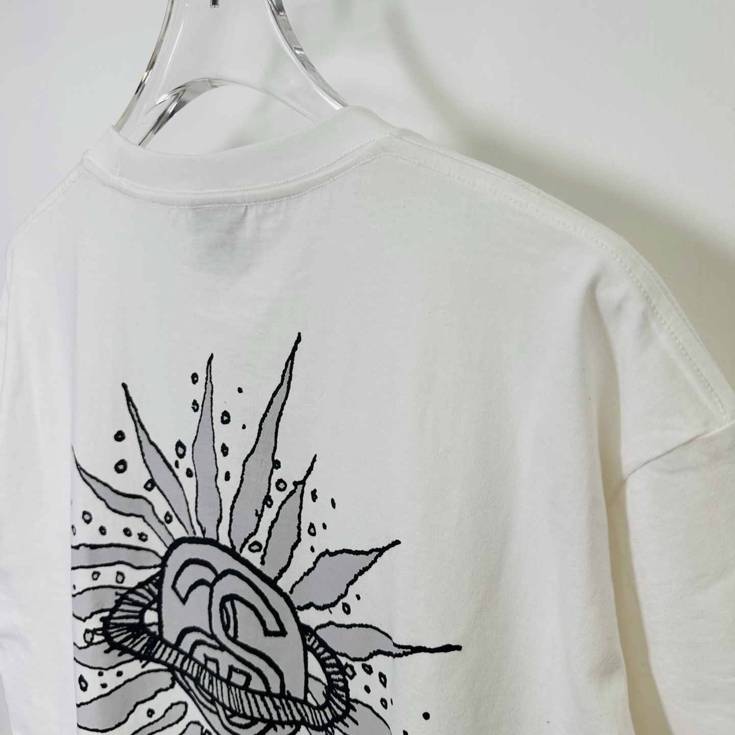 STUSSY  LOOK BEYOND TEE PIGMENT DYED（1905111）