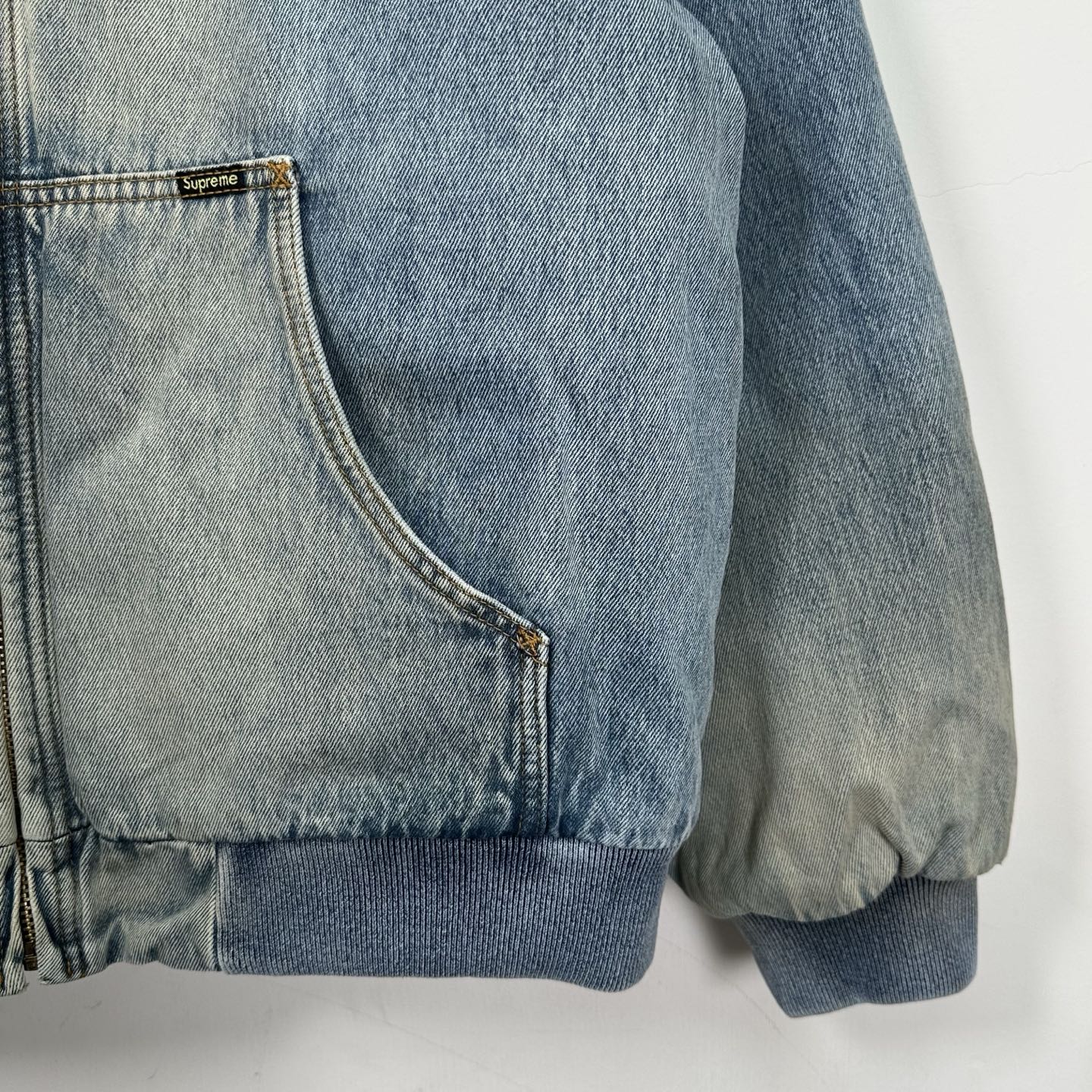 Supreme Reflective Arc Hooded Work Jacket "Denim"（SUP-FW25-007）