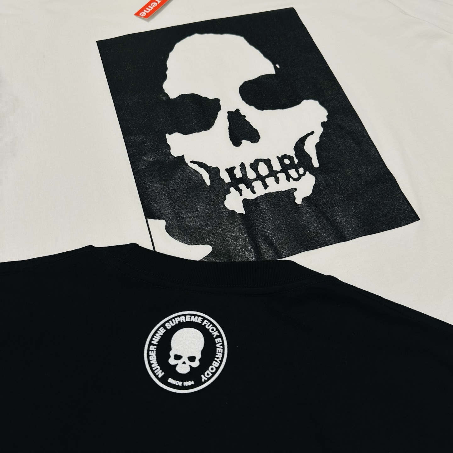Supreme x Number (N)ine Manson Tee "Black"（SUP-FW25-263）