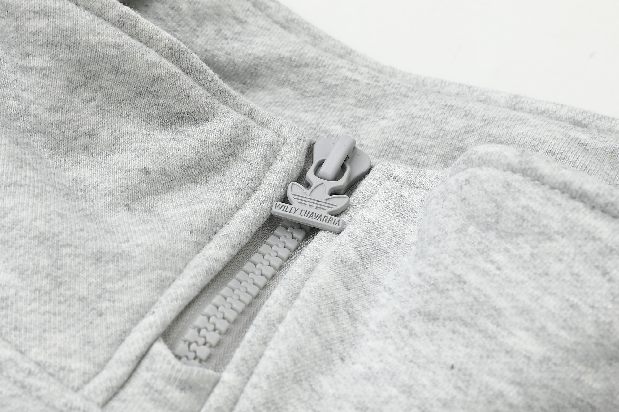 adidas Grey CHAVARRIA WATSONVILLE MOCK NECK Jumper(KD1803）