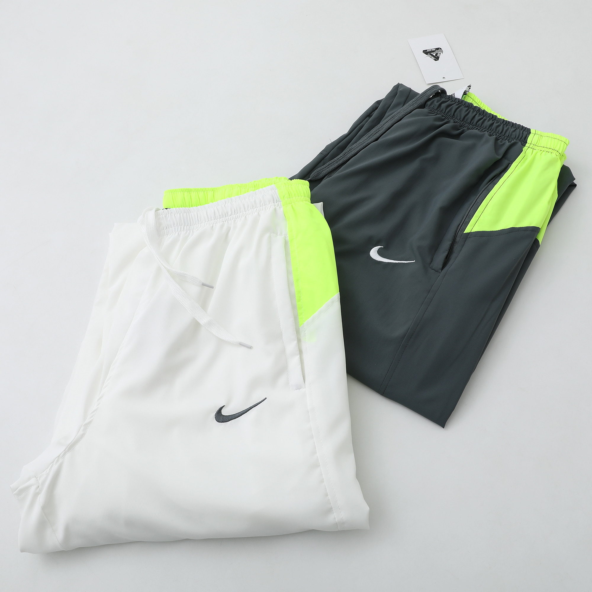 Palace x Nike Total P90 Track Bottom 'Grey'（P29NJG002）