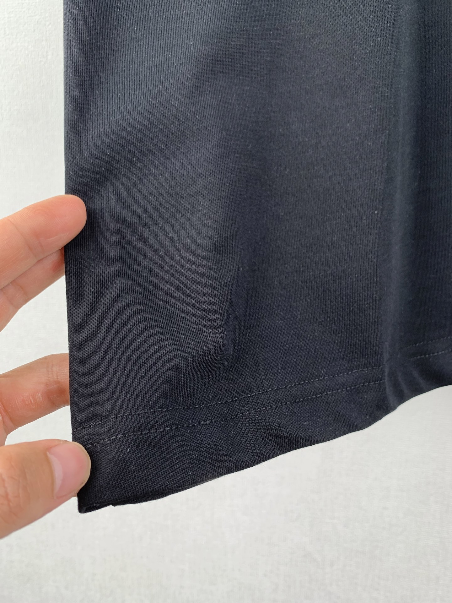 BURBERRY Round Neck T-shirt In Black（81042291）