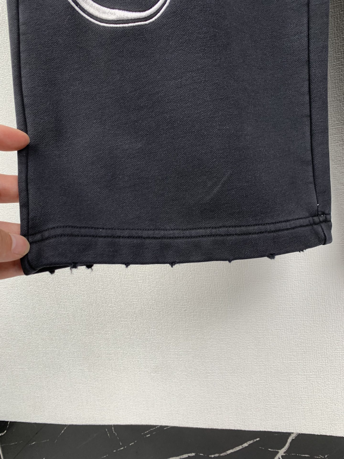 Balenciaga Cursive Baggy Pants for Men in Black/White（846917TTVM86552）