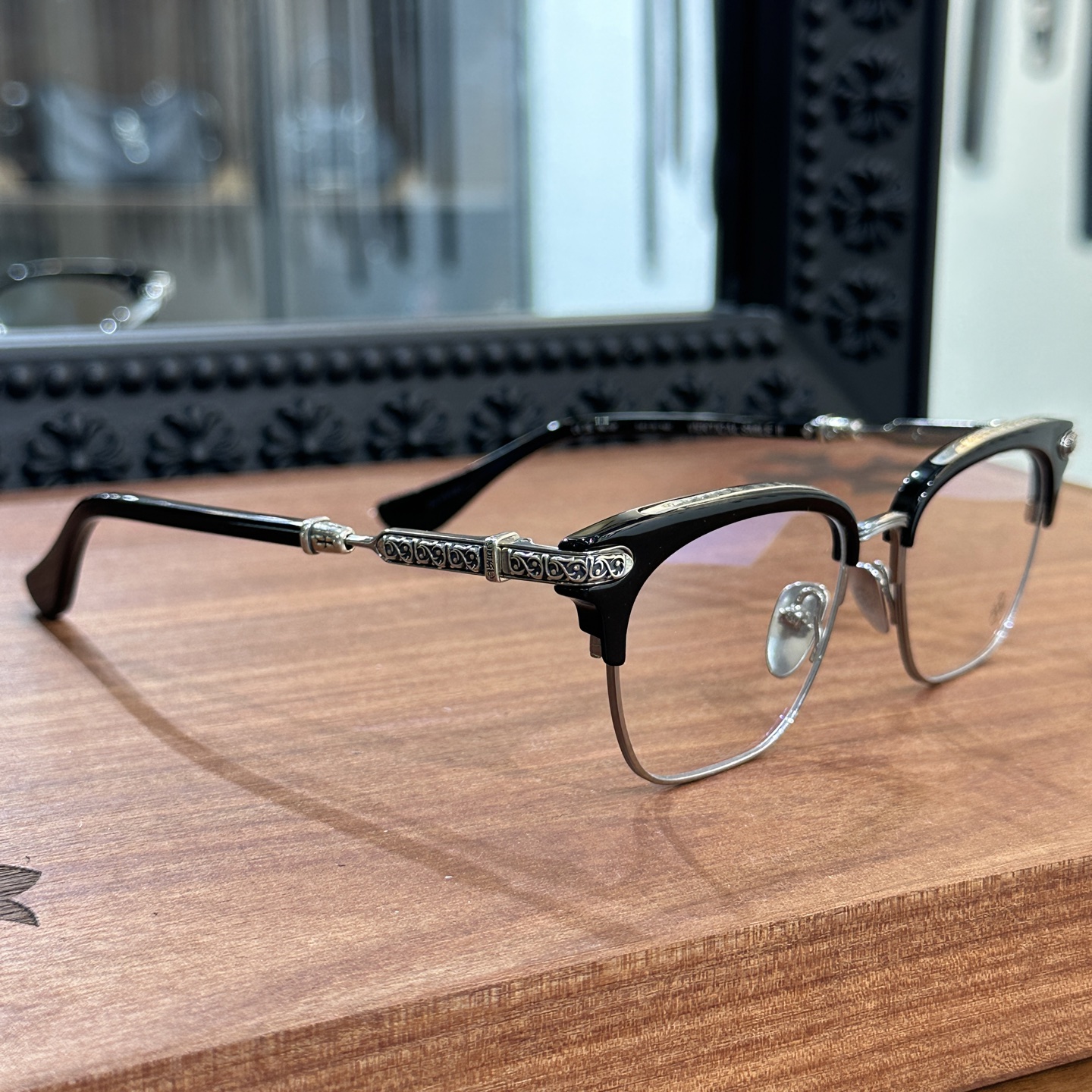 Chrome Hearts brand VERTICAL SMILE II/Side Eternity Vine eyeglasses(CHROME HEARTS 424)