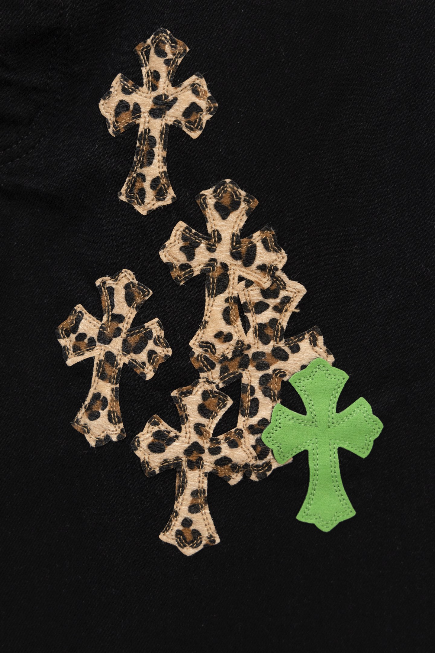 Chrome Heart embroidered print straight-leg jeans（CH-2025102205）