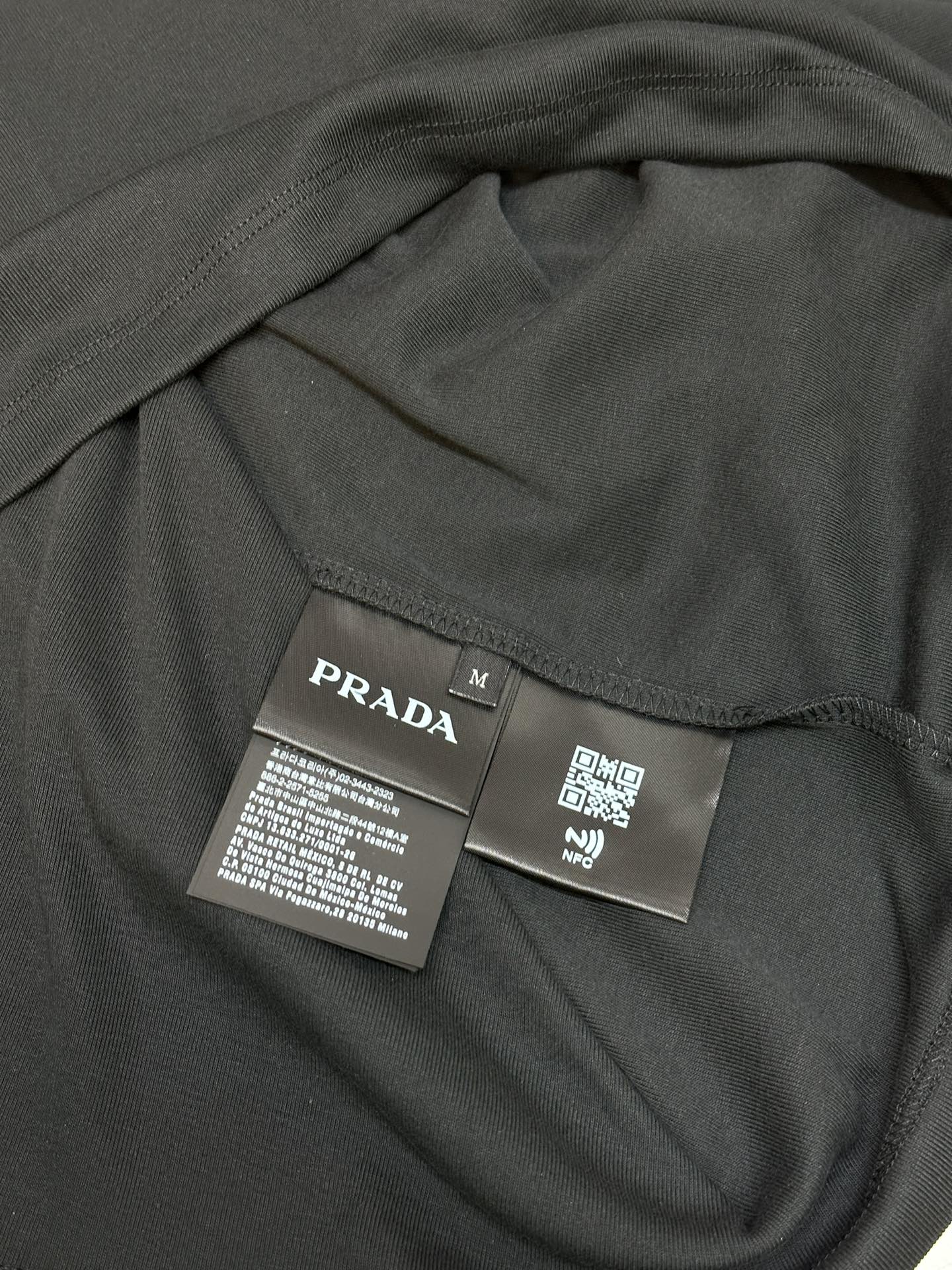 Prada triangle-logo cotton T-shirt (UJN824-11ZM-F1000-S-223）