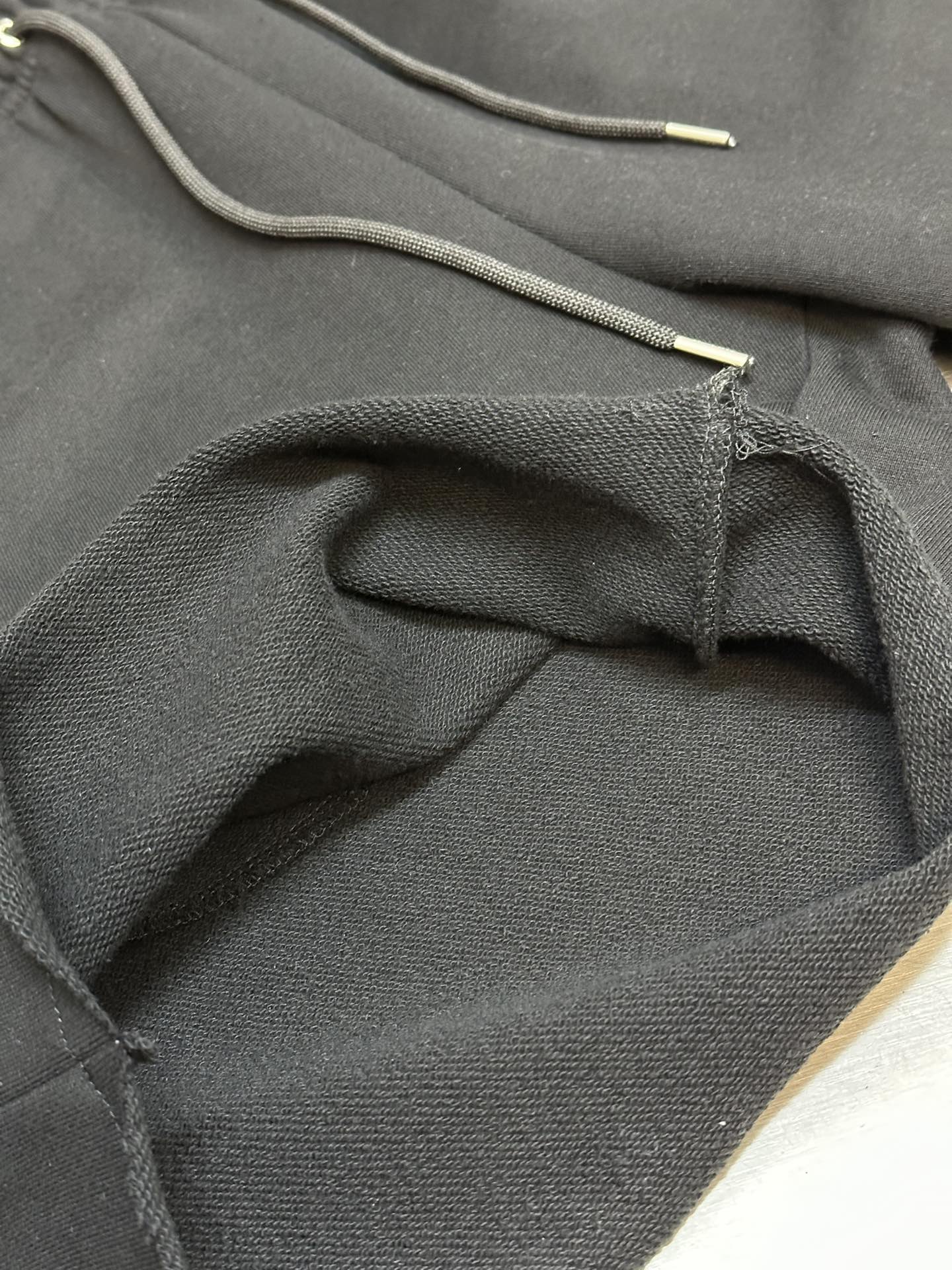 CELINE Embroidered Shorts In Cotton Fleece "Black/White"（2Z063670Q-38AW）