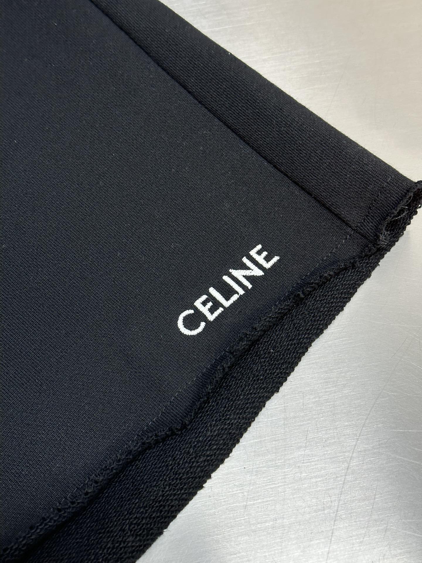 CELINE Embroidered Shorts In Cotton Fleece "Black/White"（2Z063670Q-38AW）