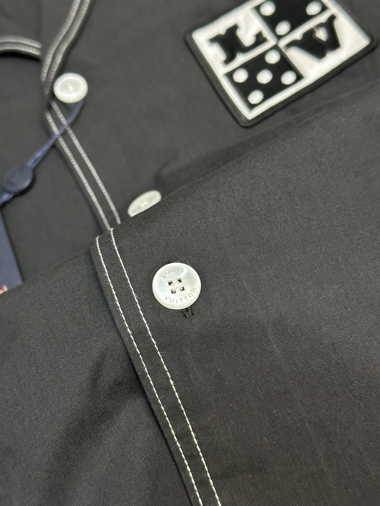 Louis Vuitton Embroidered Short-Sleeved Cotton Shirt（1AFWTU）