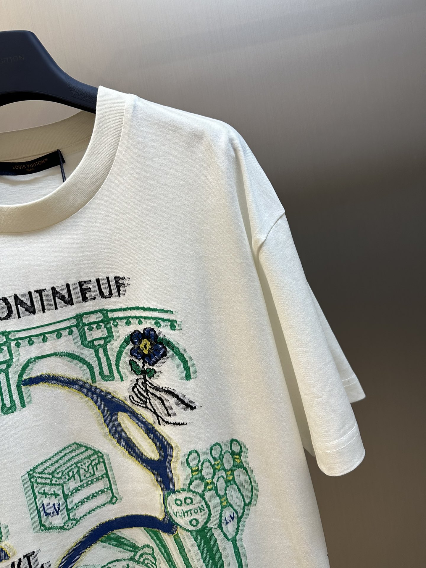 Louis Vuitton Intarsia Graphic Cotton T-Shirt "Blanc Lait"（1AFJFN）