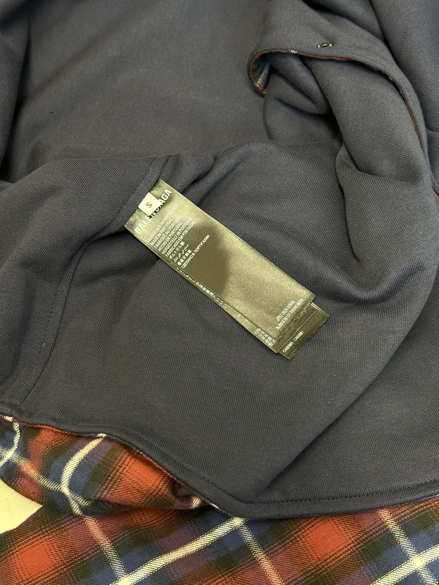 BALENCIAGA Men's Lined Shirt in Red/blue (768767TRM226104）