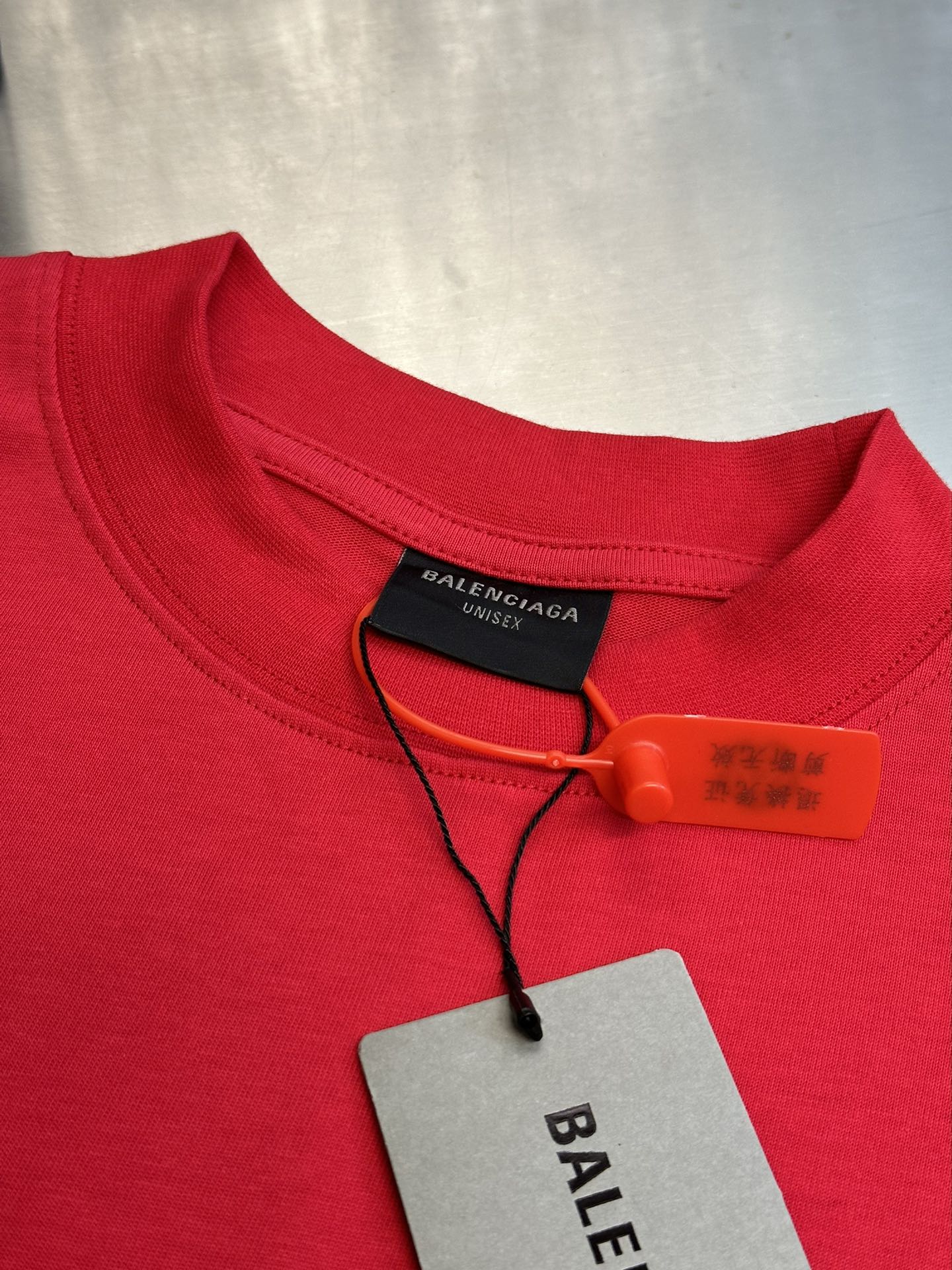 BALENCIAGA Enjoy Paris T-Shirt Oversized in Vintage Jersey "Faded Red" (787349TRVM16303）