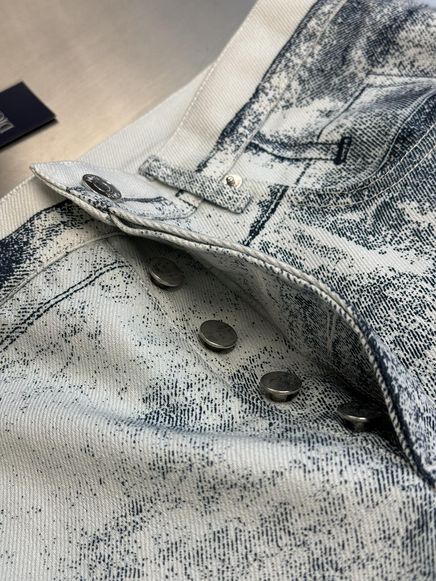 DIOR HOMME Denim jeans（383D010H379-XC585）