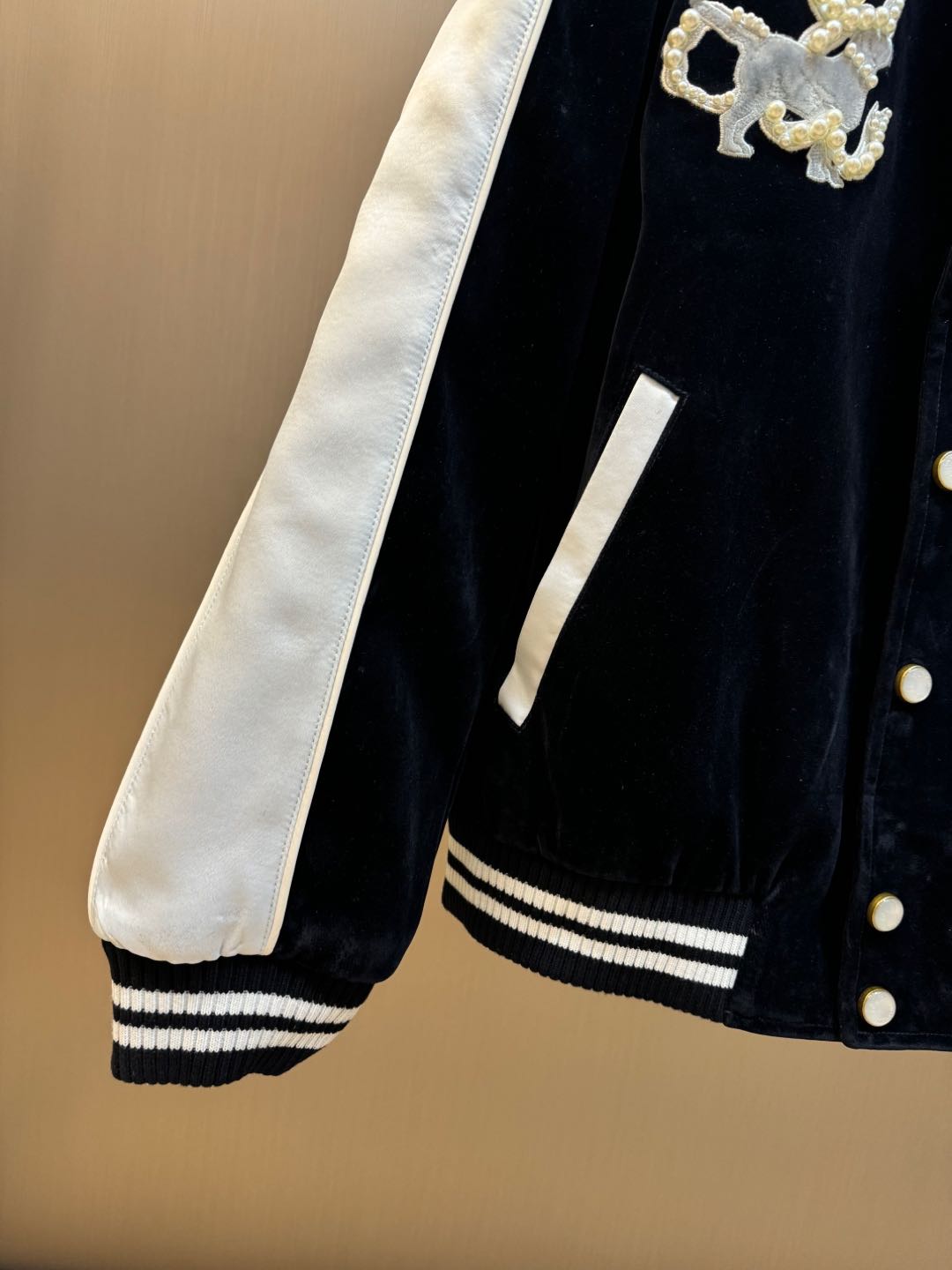 Louis Vuitton  Denim velvet souvenir jacket（1AGIMF）