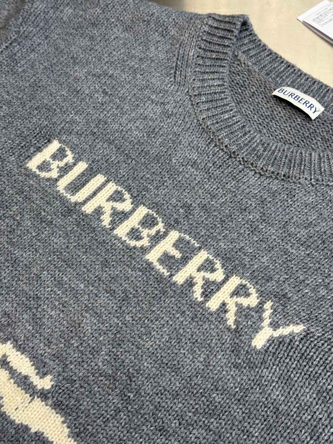 Burberry EKD Wool Cashmere Sweater（81048781）