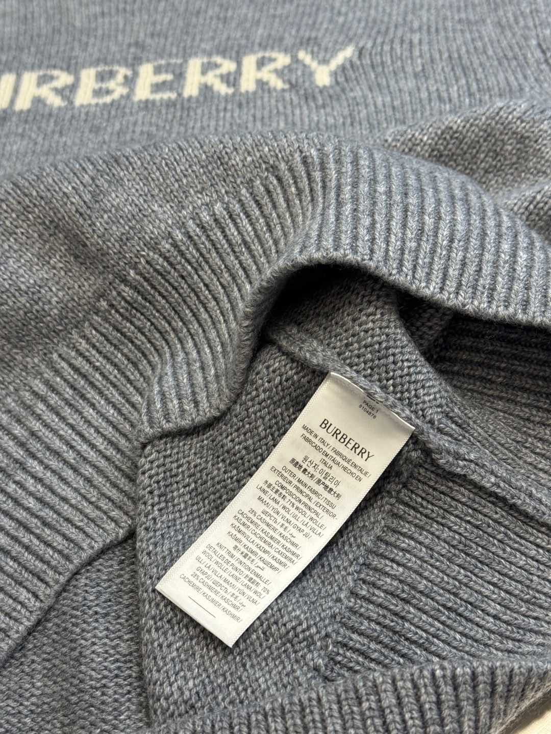 Burberry EKD Wool Cashmere Sweater（81048781）