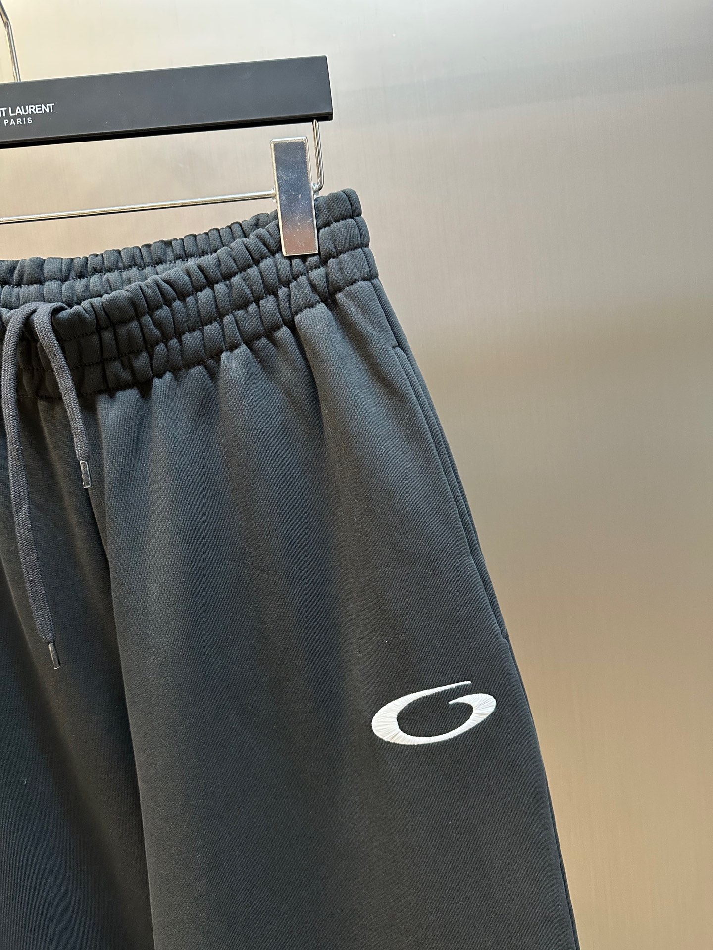 BALENCIAGA Men's Basketball Series - Baggy Sweatpants in Black (803266TRVW81055）