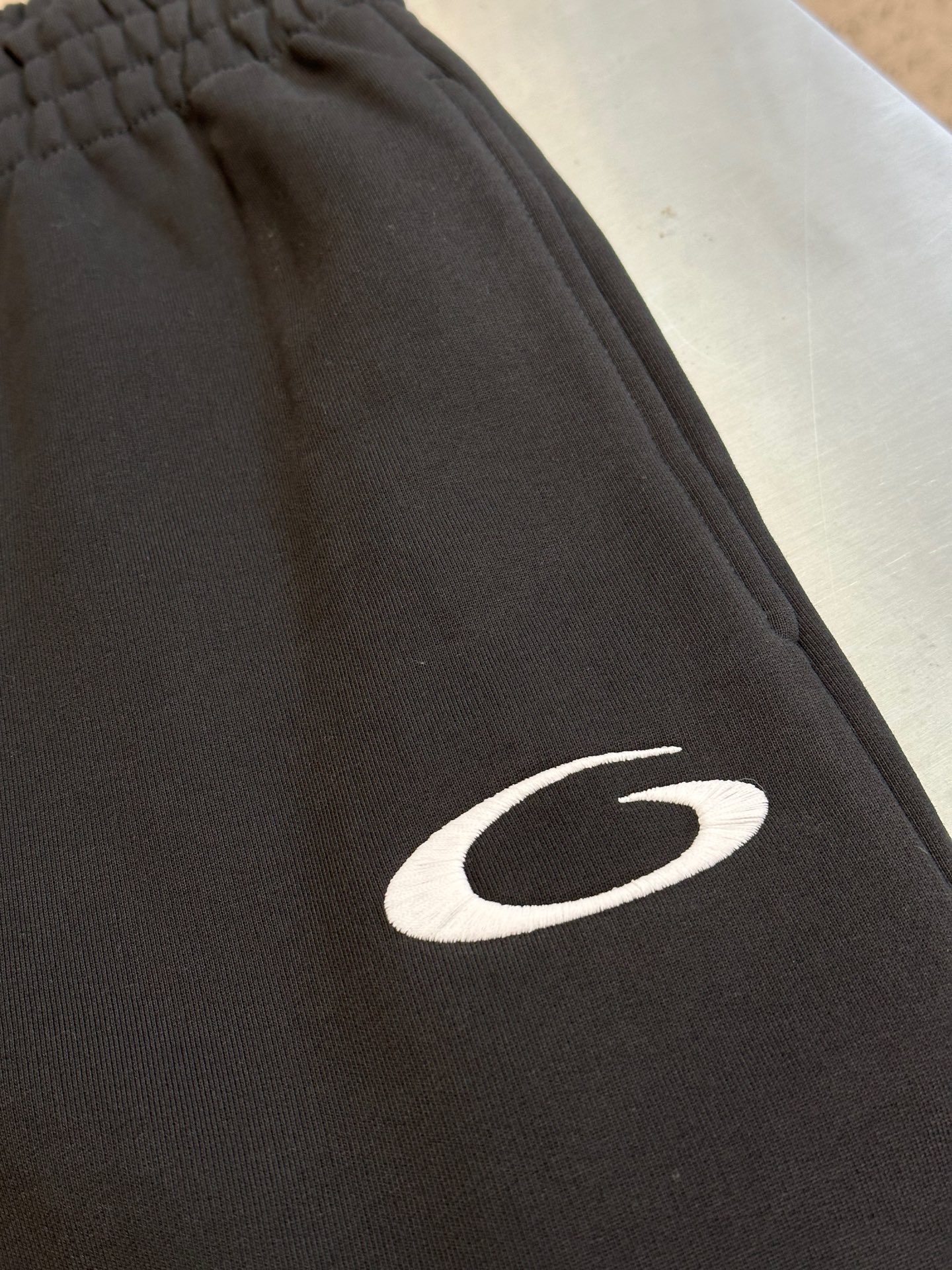 BALENCIAGA Men's Basketball Series - Baggy Sweatpants in Black (803266TRVW81055）