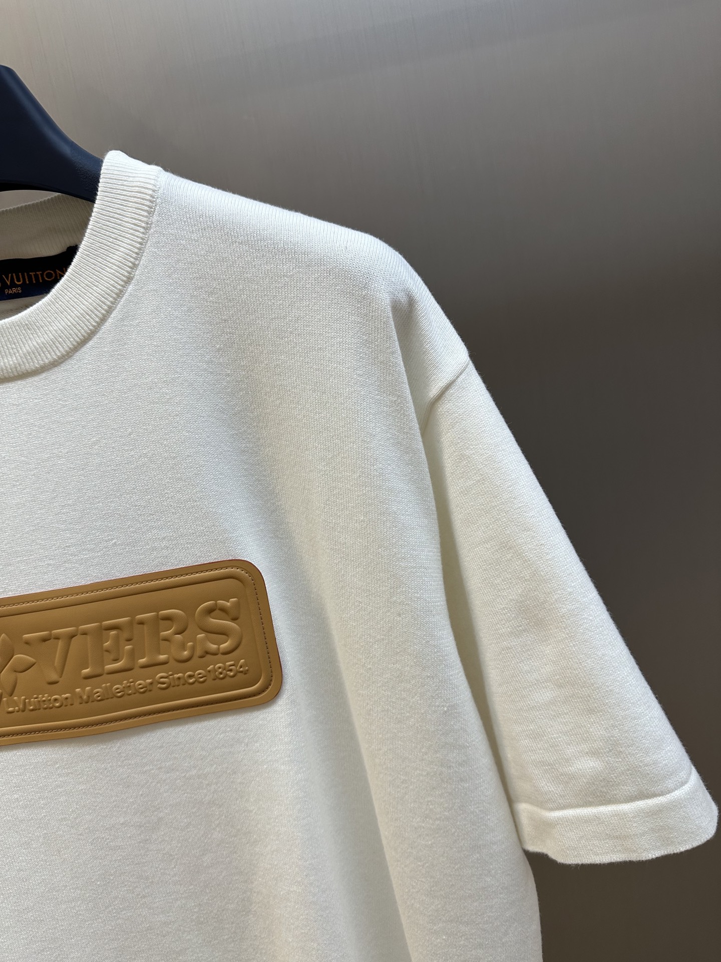 Louis Vuitton VVN Patch Short Sleeve Cotton Crewneck（1AAGME）