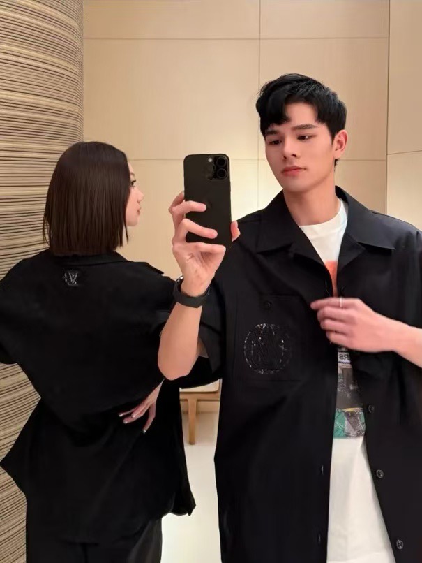 Louis Vuitton Embroidered short-sleeve cotton shirt（1AHCHC）