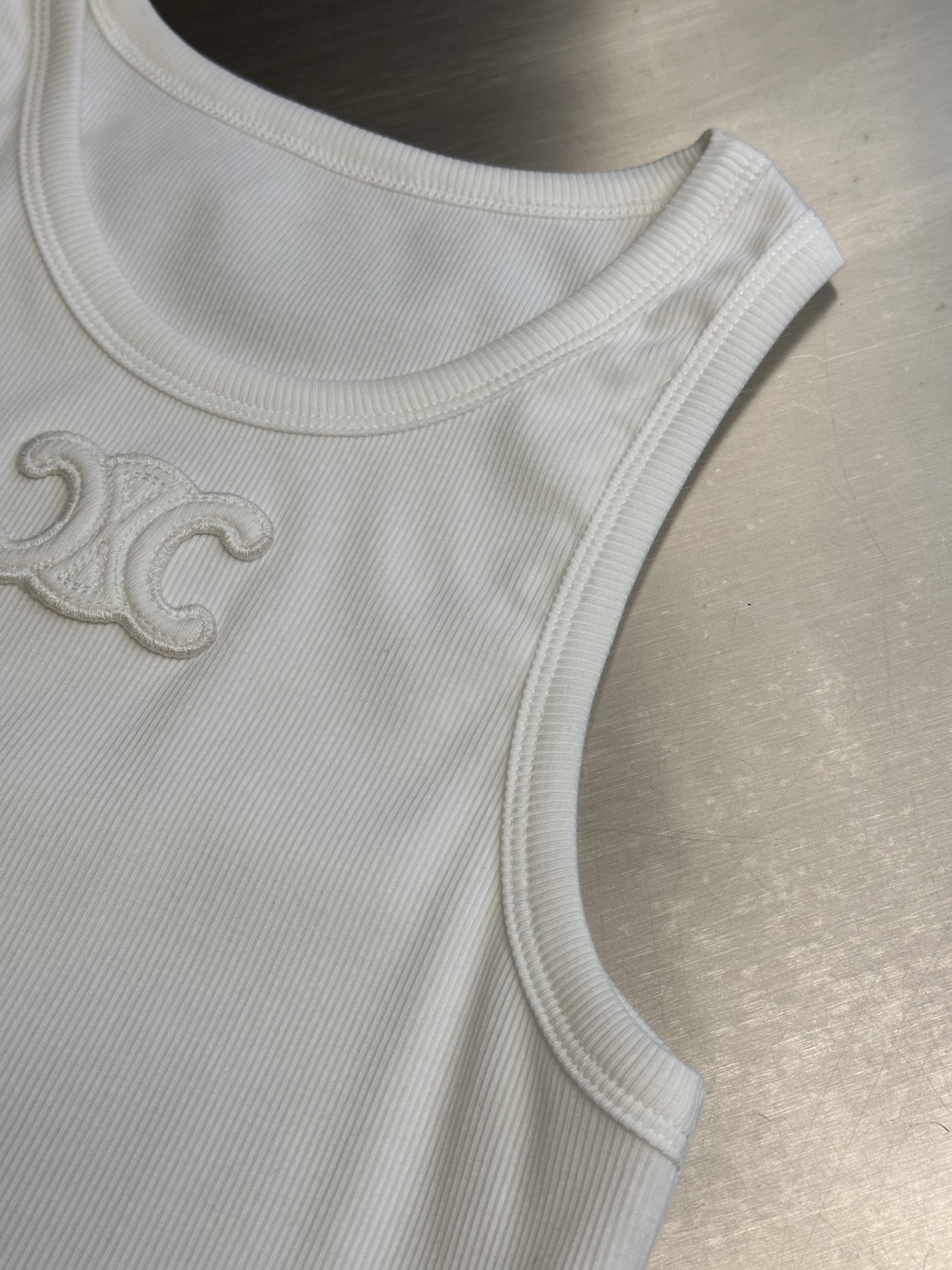 CELINE Triomphe Tank Top In Ribbed Silk Jersey "Off White" (2X45N0V19-01OW）