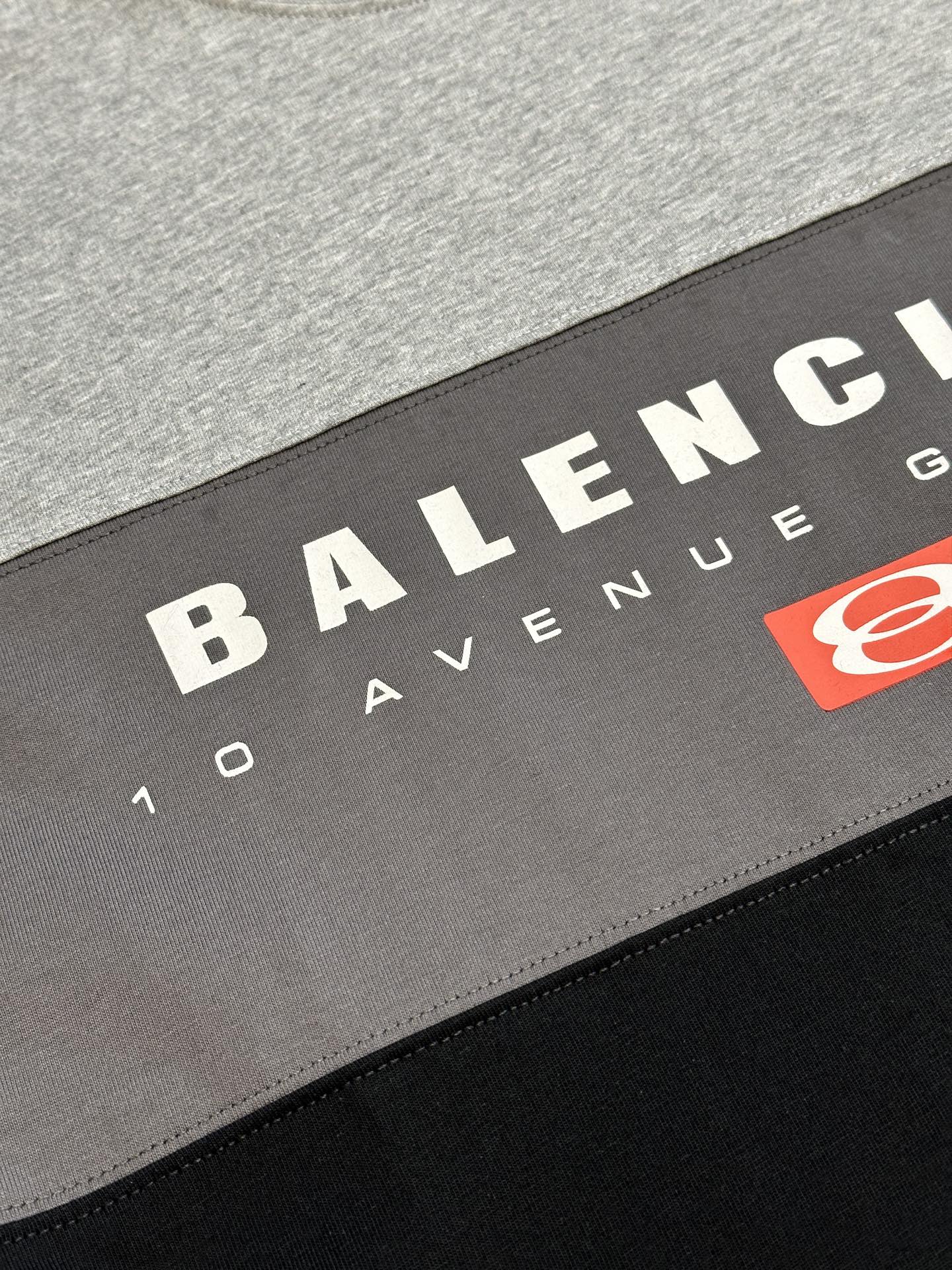 BALENCIAGAMen's Unity Sport T-shirt Large Fit in Heather Grey（744439TSVB11300）