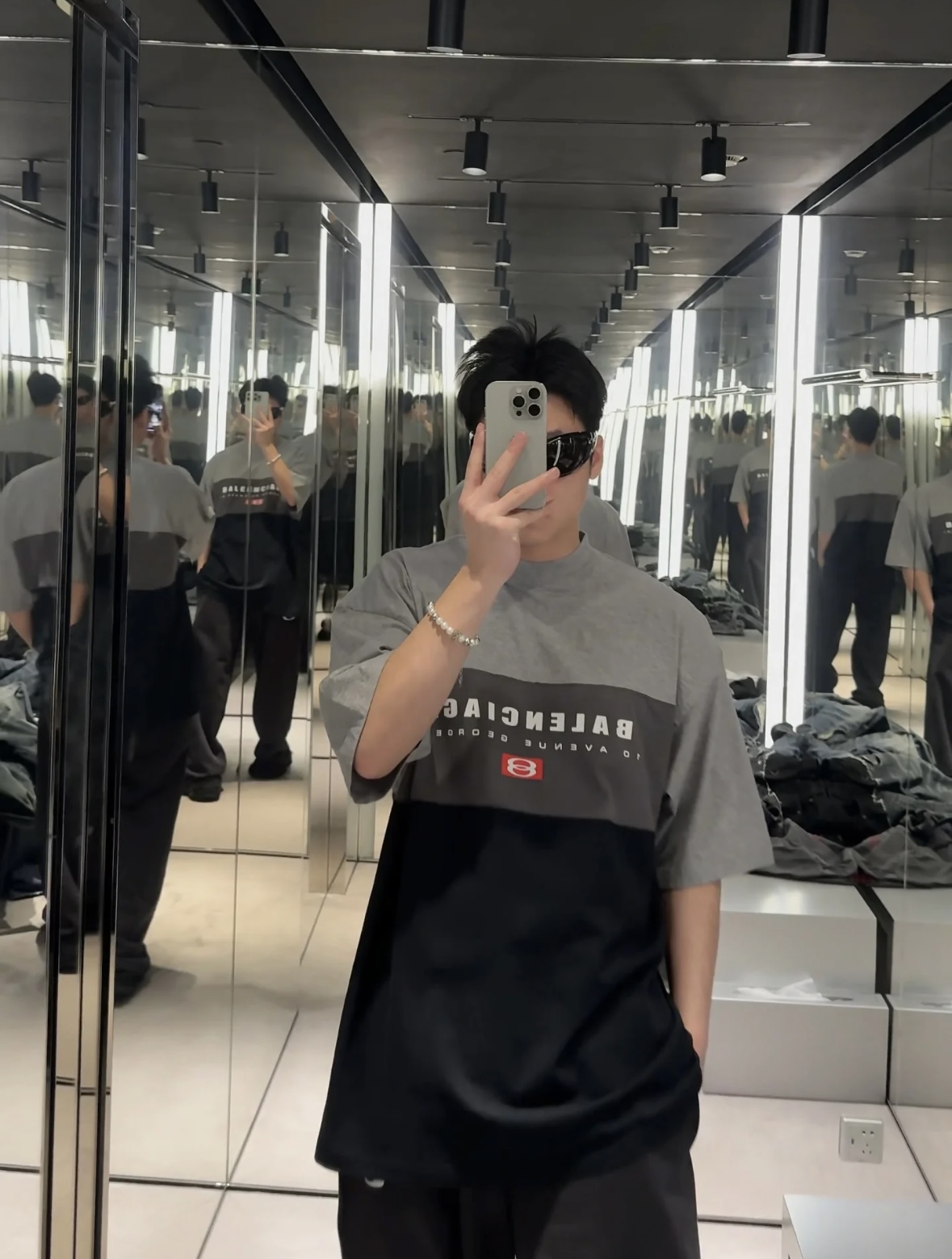 BALENCIAGAMen's Unity Sport T-shirt Large Fit in Heather Grey（744439TSVB11300）