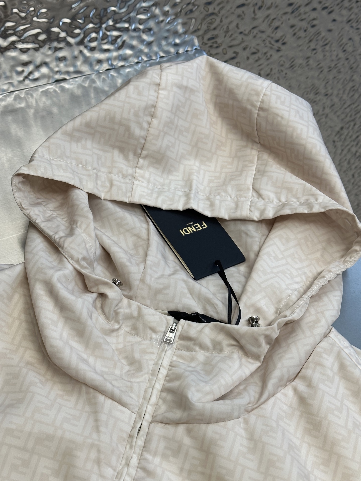 FENDI Men's Blouson Micro FF Nylon Windbreaker Jacket "White" (FAA935ARYJF0GQK）